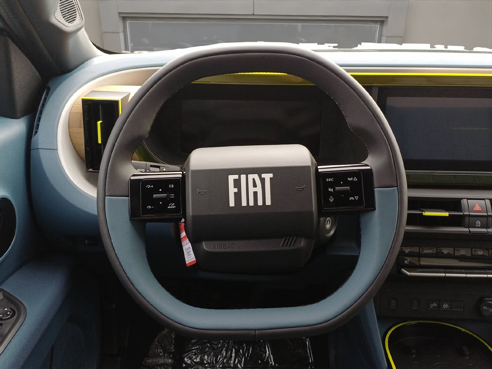 FIAT Grande Panda La Prima Hybrid-image-9