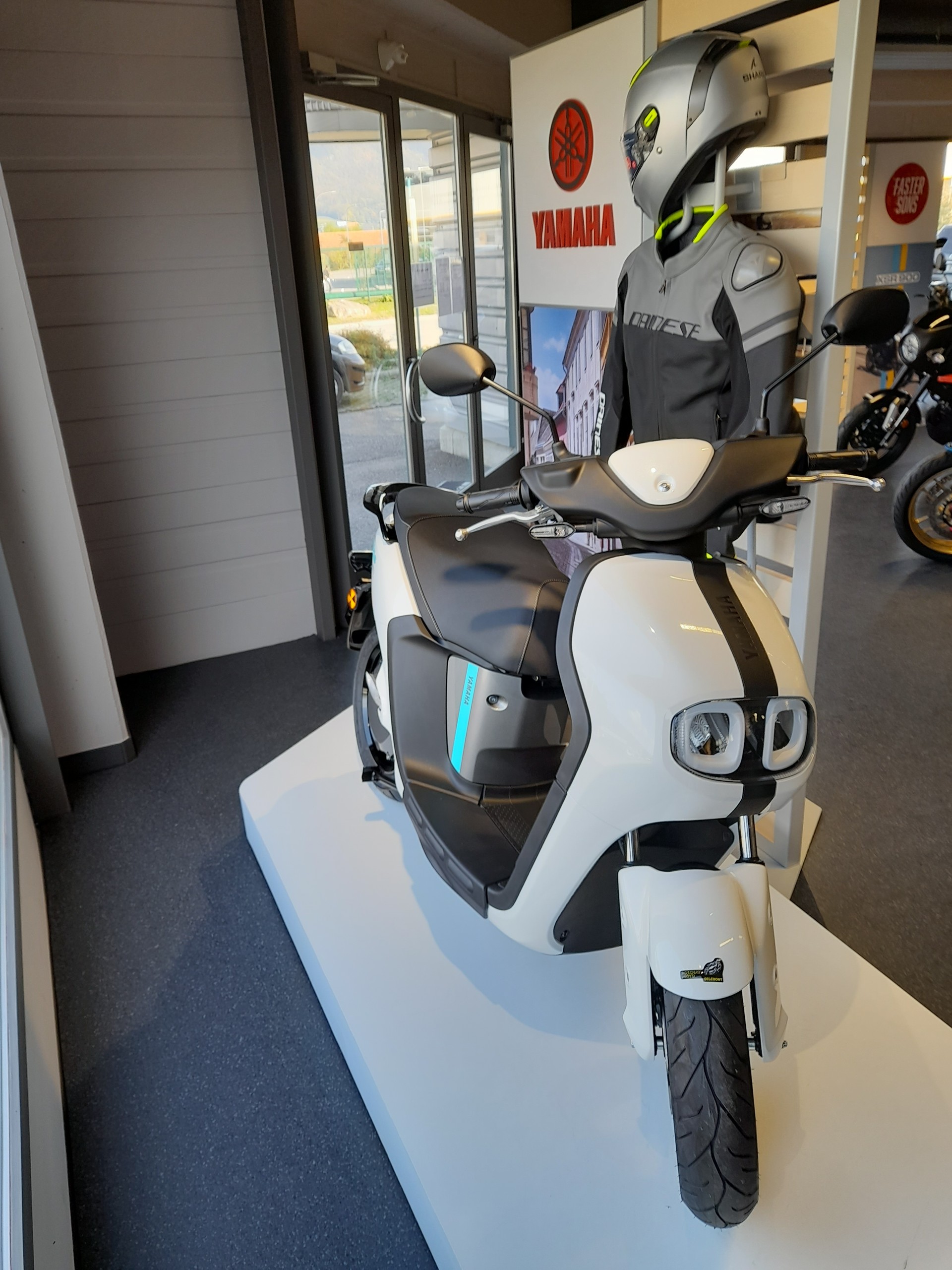 YAMAHA Neo's EV-image-1
