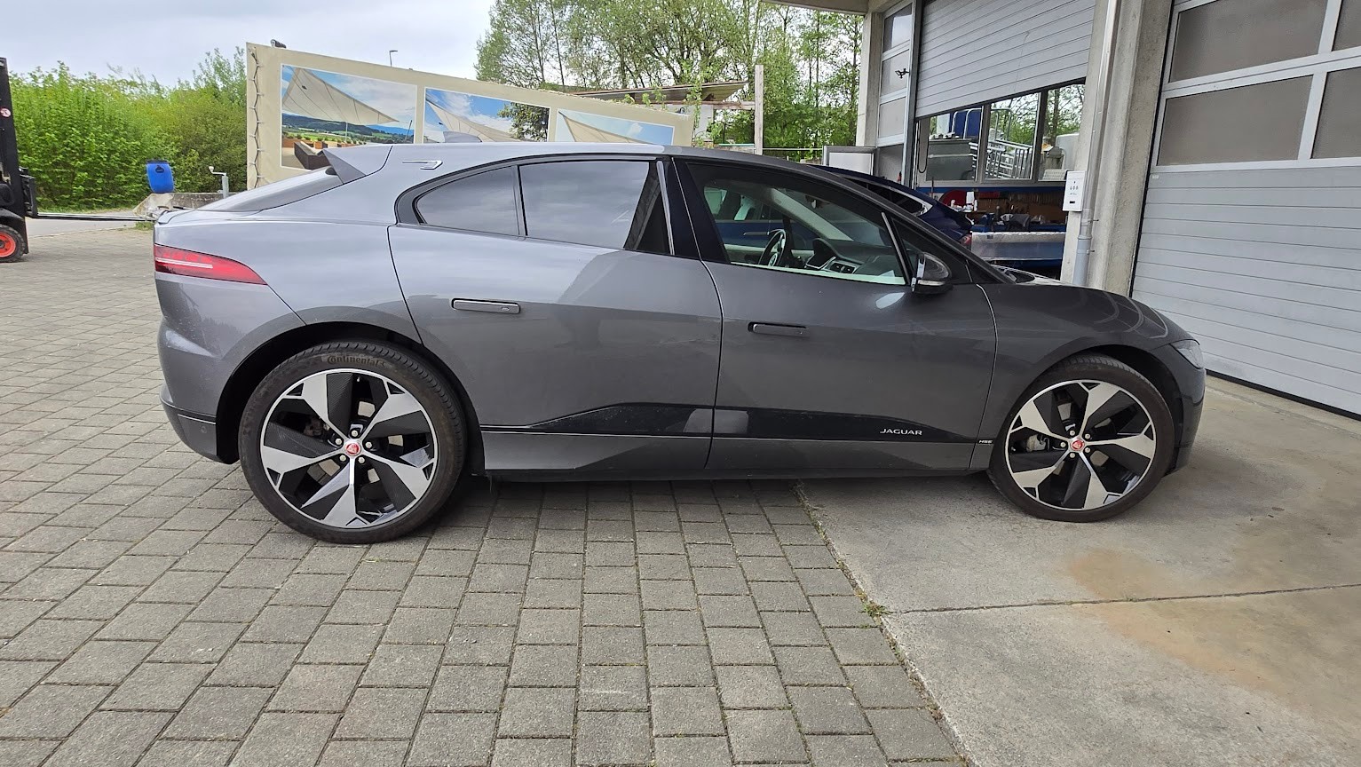 JAGUAR I-Pace EV400 SE AWD-image-4