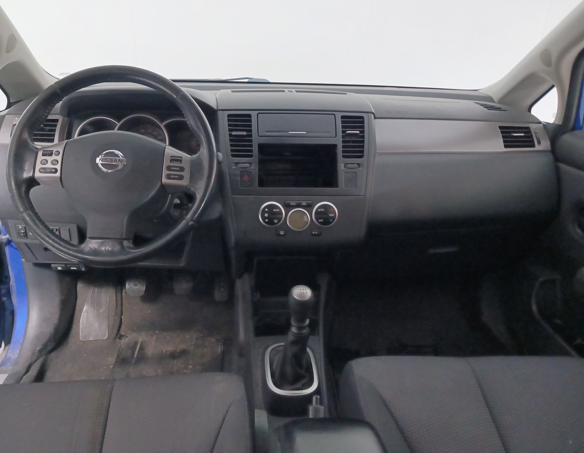 NISSAN Tiida 1.8 tekna-image-8