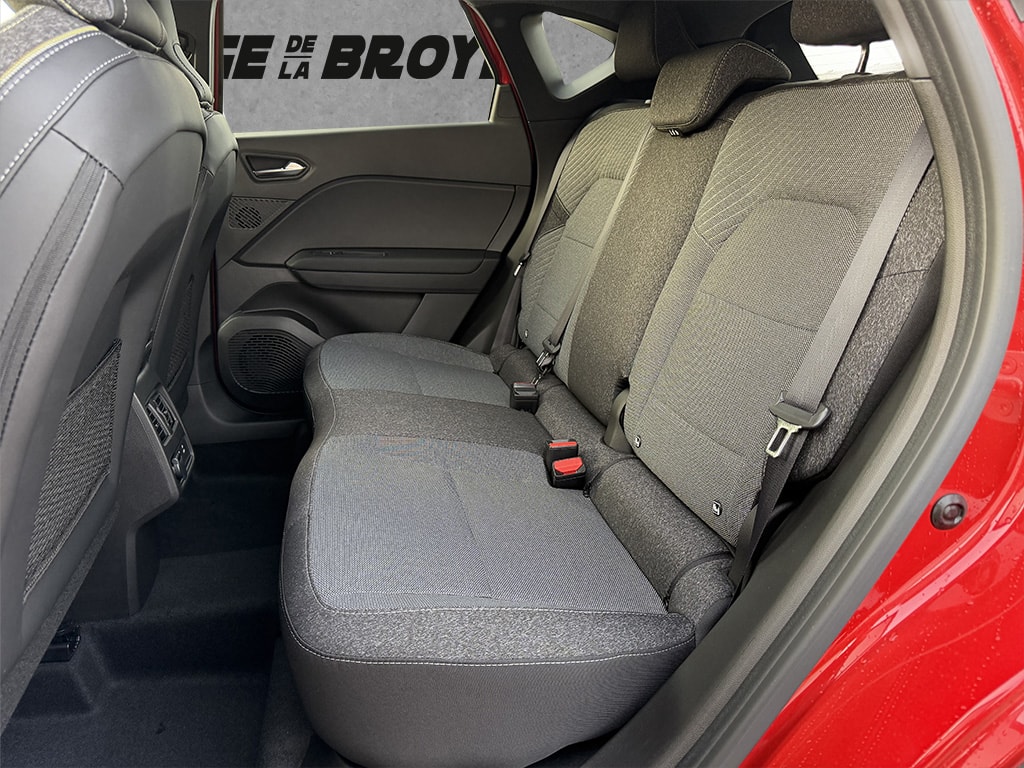 RENAULT Captur 1.3 TCe 160 techno EDC-image-9