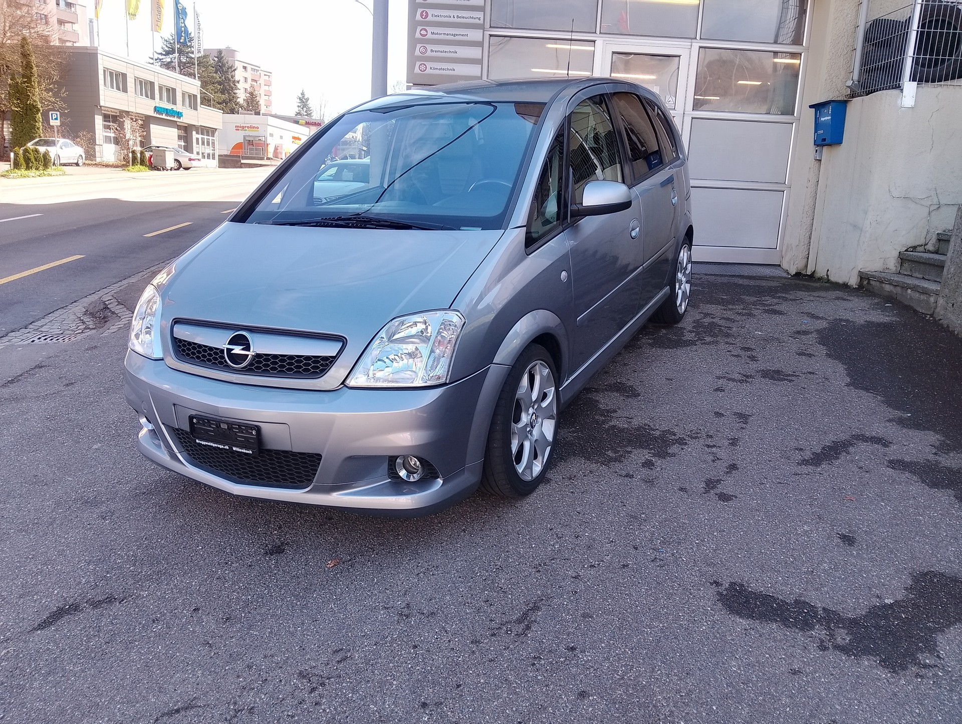 OPEL Meriva 1.6i 16V Turbo OPC-image-2