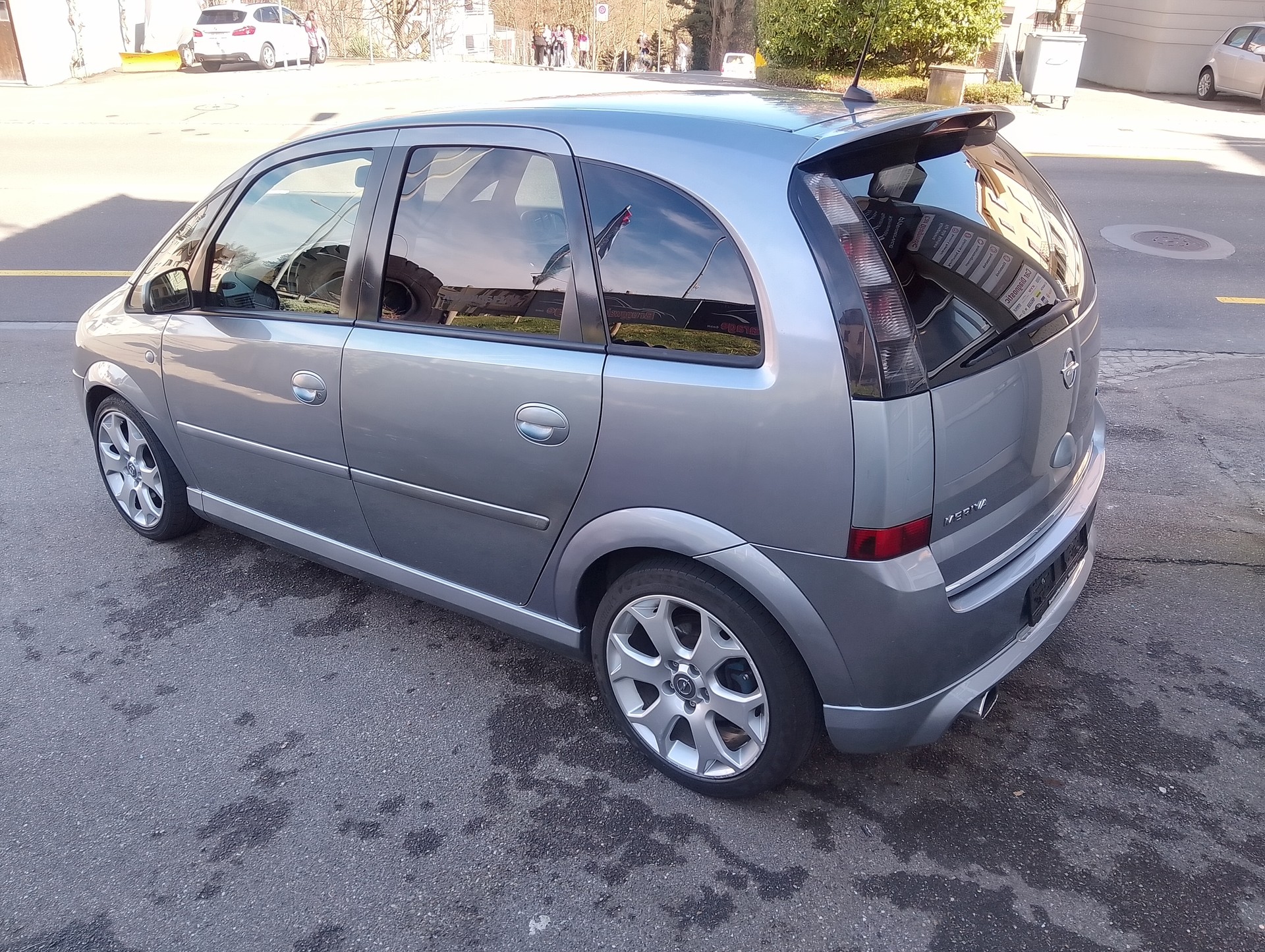 OPEL Meriva 1.6i 16V Turbo OPC-image-11