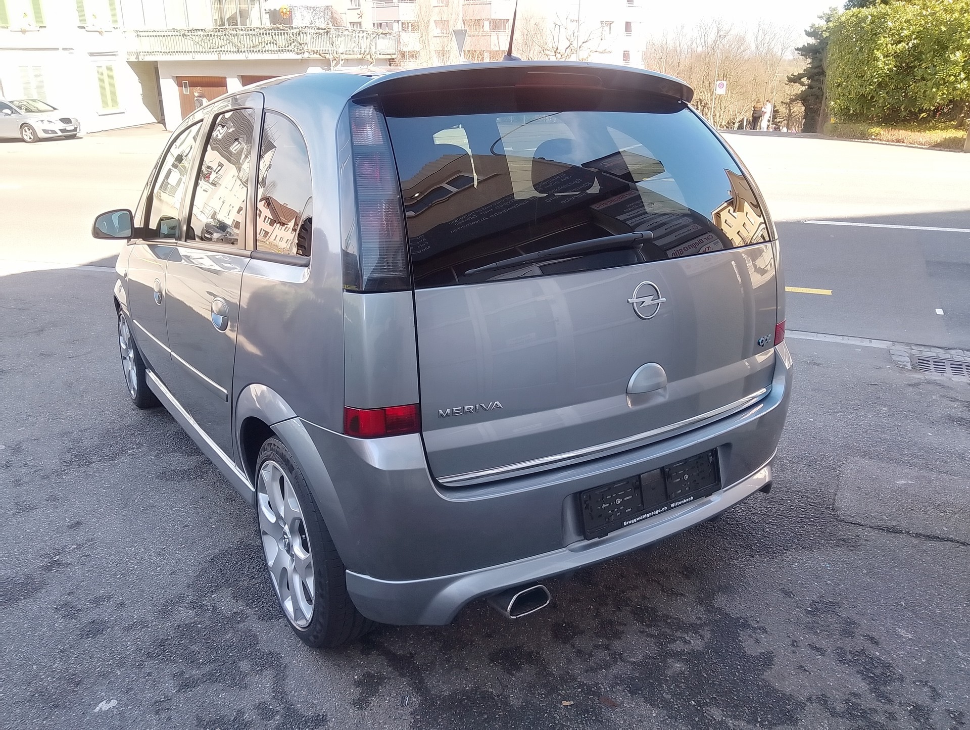 OPEL Meriva 1.6i 16V Turbo OPC-image-10