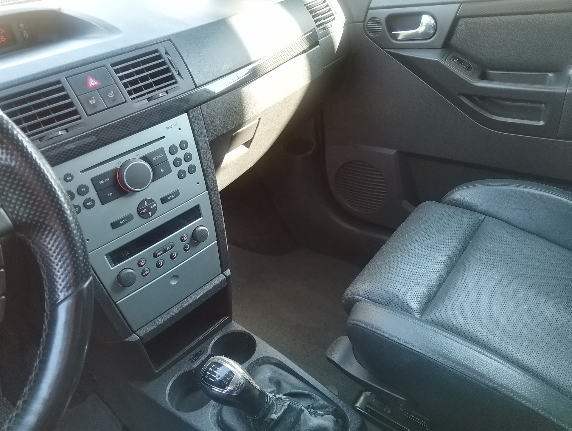 OPEL Meriva 1.6i 16V Turbo OPC-image-13