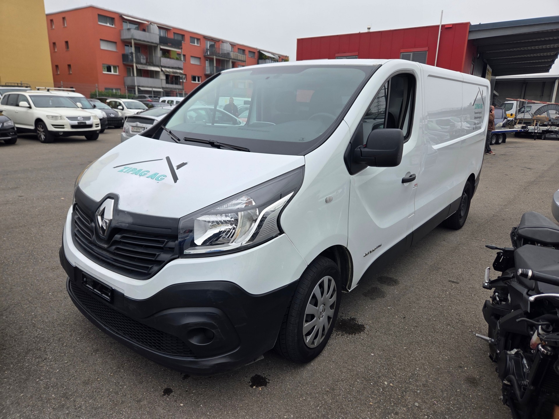 RENAULT Trafic 1.6 ENERGY TwinT. dCi120 2.9t Business L2H1-image-2