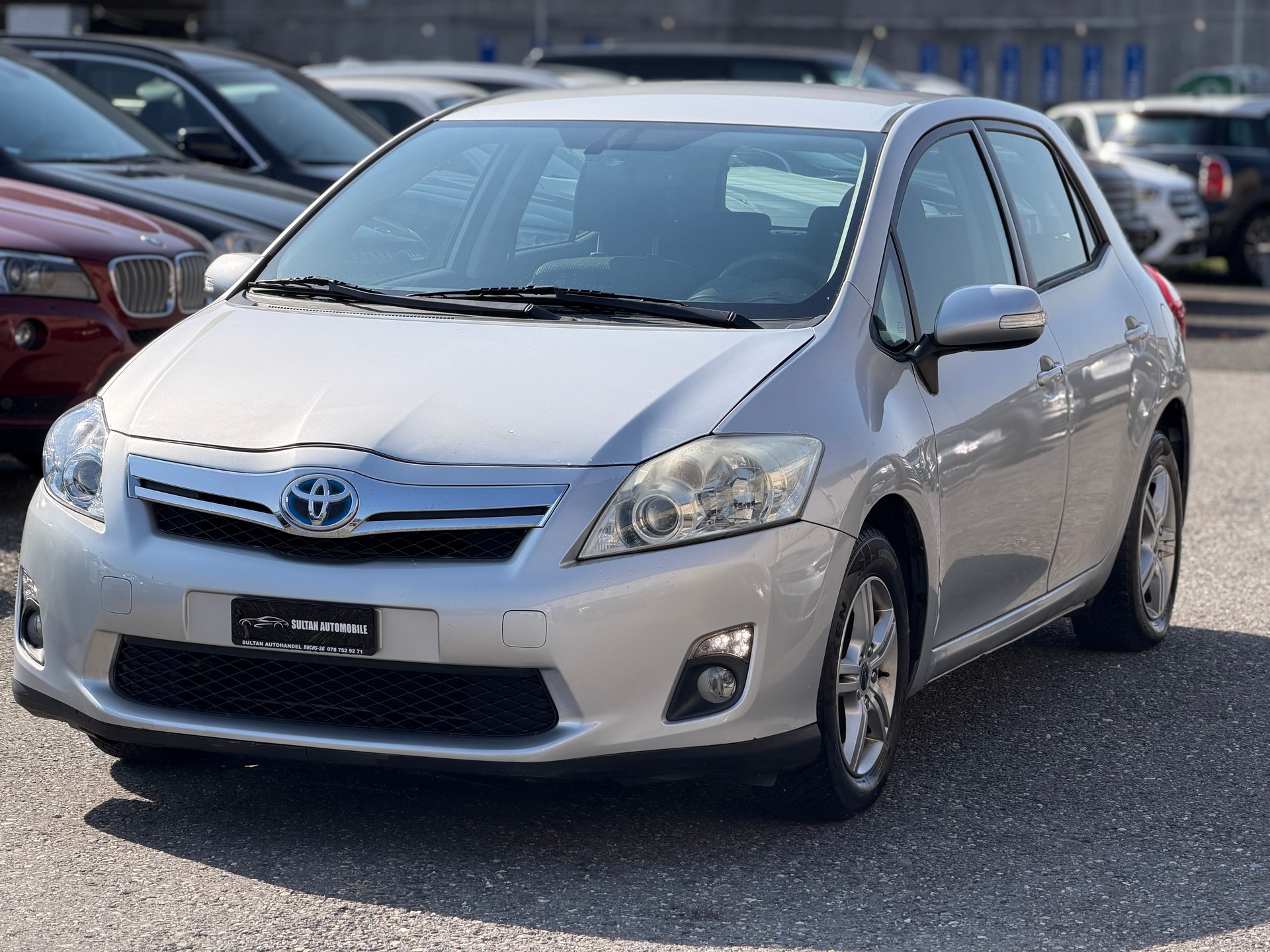 TOYOTA Auris 1.8 16V HSD Linea Sol-image-2