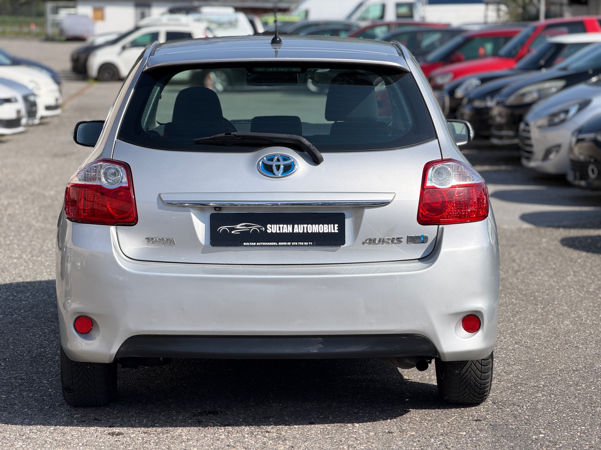 TOYOTA Auris 1.8 16V HSD Linea Sol-image-3