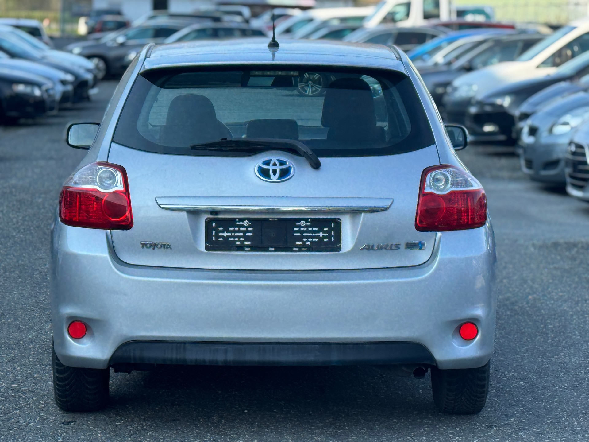 TOYOTA Auris 1.8 16V HSD Linea Sol-image-3