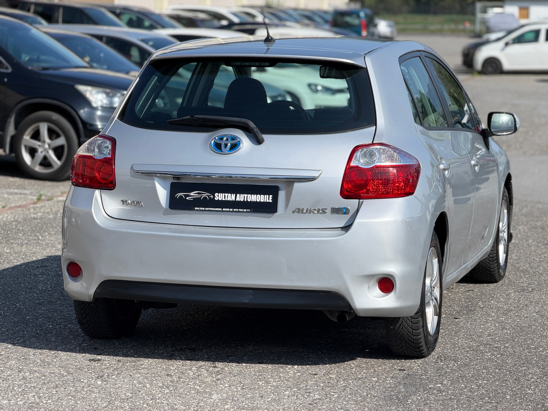 TOYOTA Auris 1.8 16V HSD Linea Sol-image-4