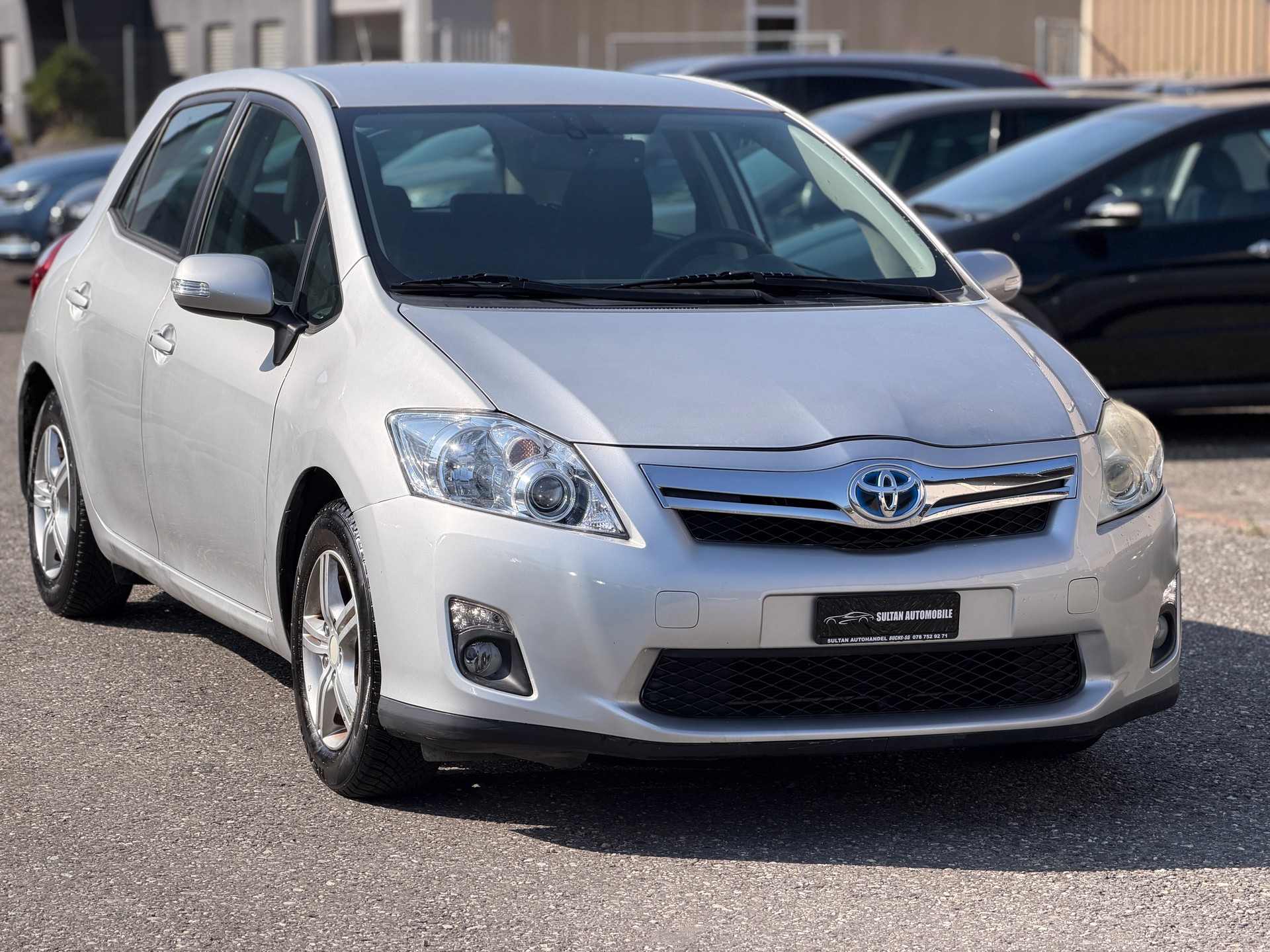 TOYOTA Auris 1.8 16V HSD Linea Sol-image-1