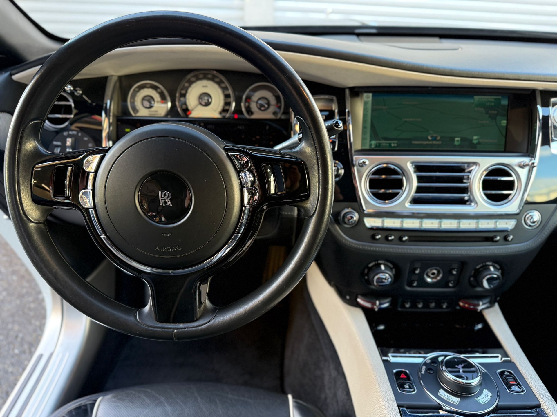 ROLLS-ROYCE Wraith 6.6 V12-image-14