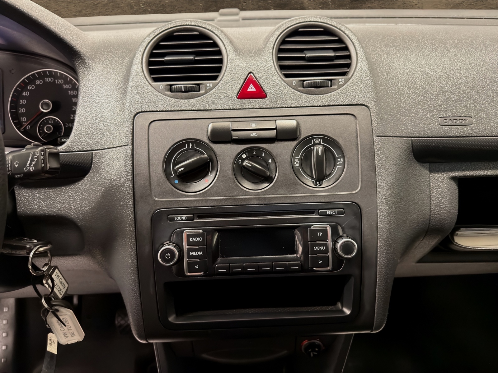 VW VW Caddy 2.0 TDI 4Motion-image-9