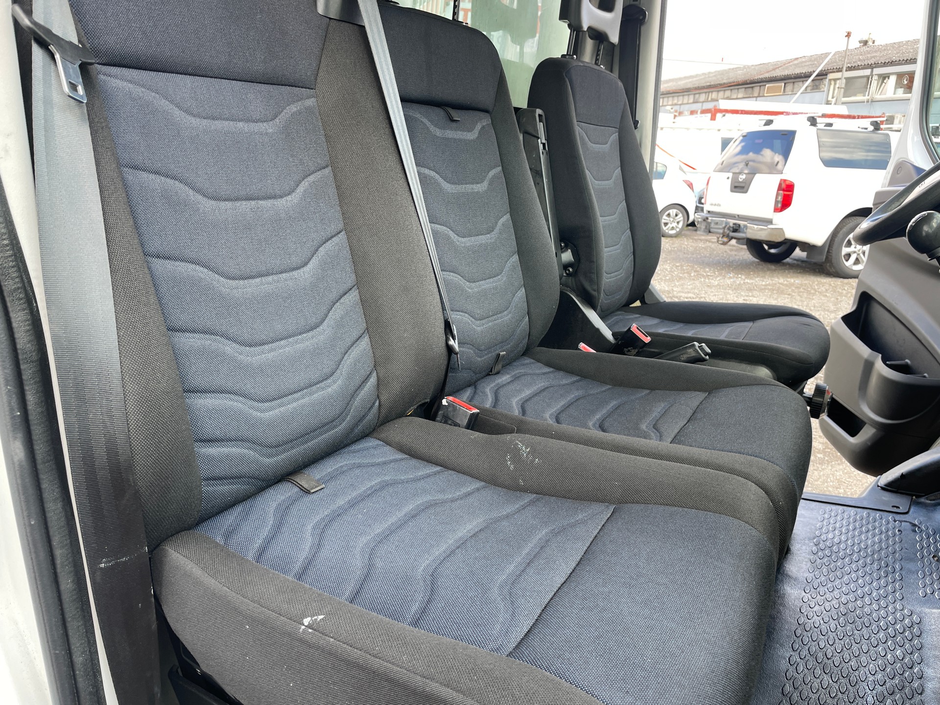 IVECO 35 S 16-image-7