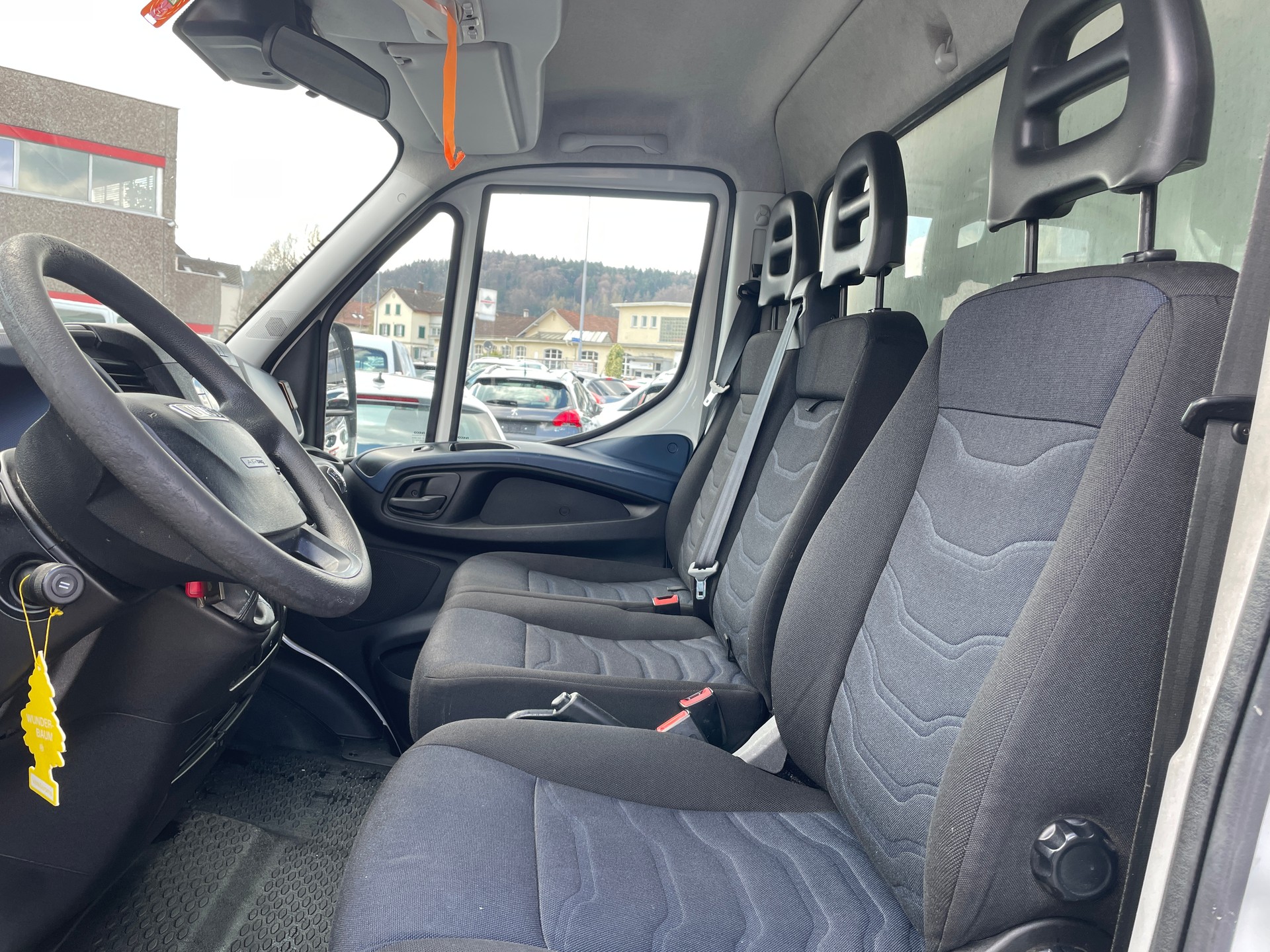 IVECO 35 S 16-image-8