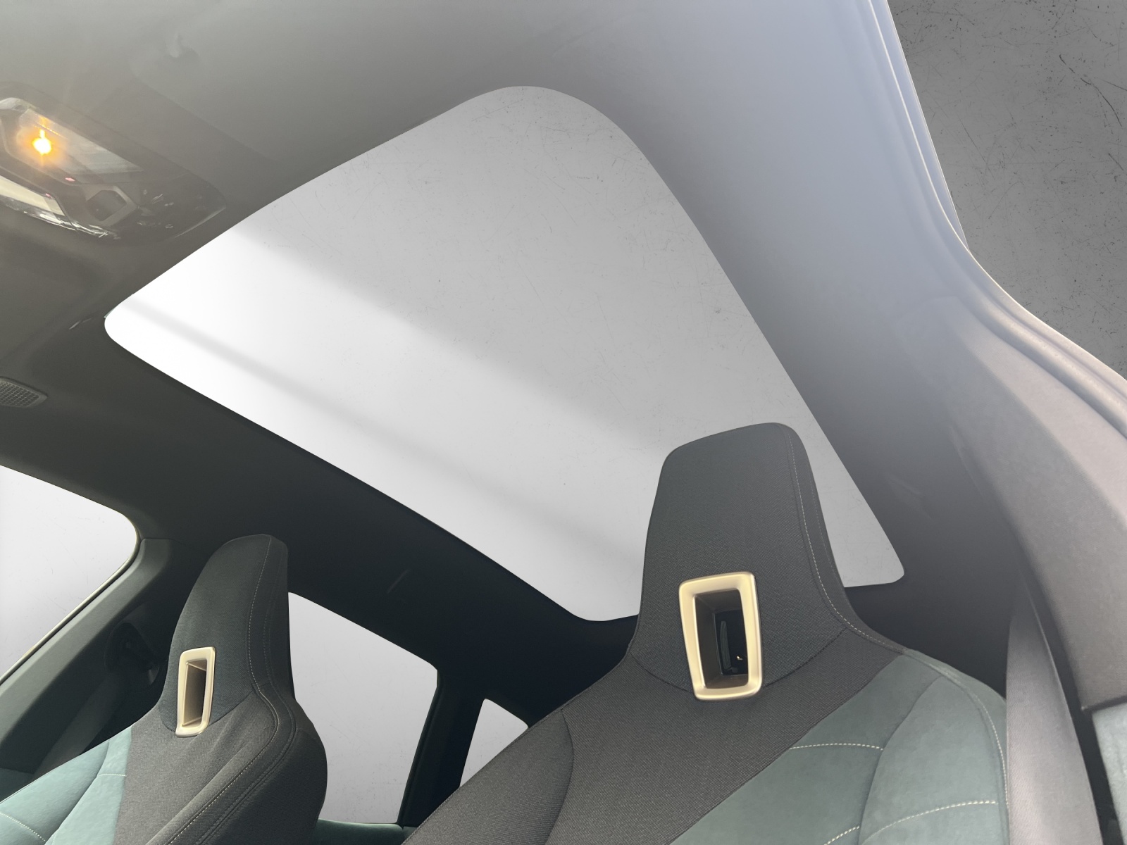 BMW iX xDrive40-image-19