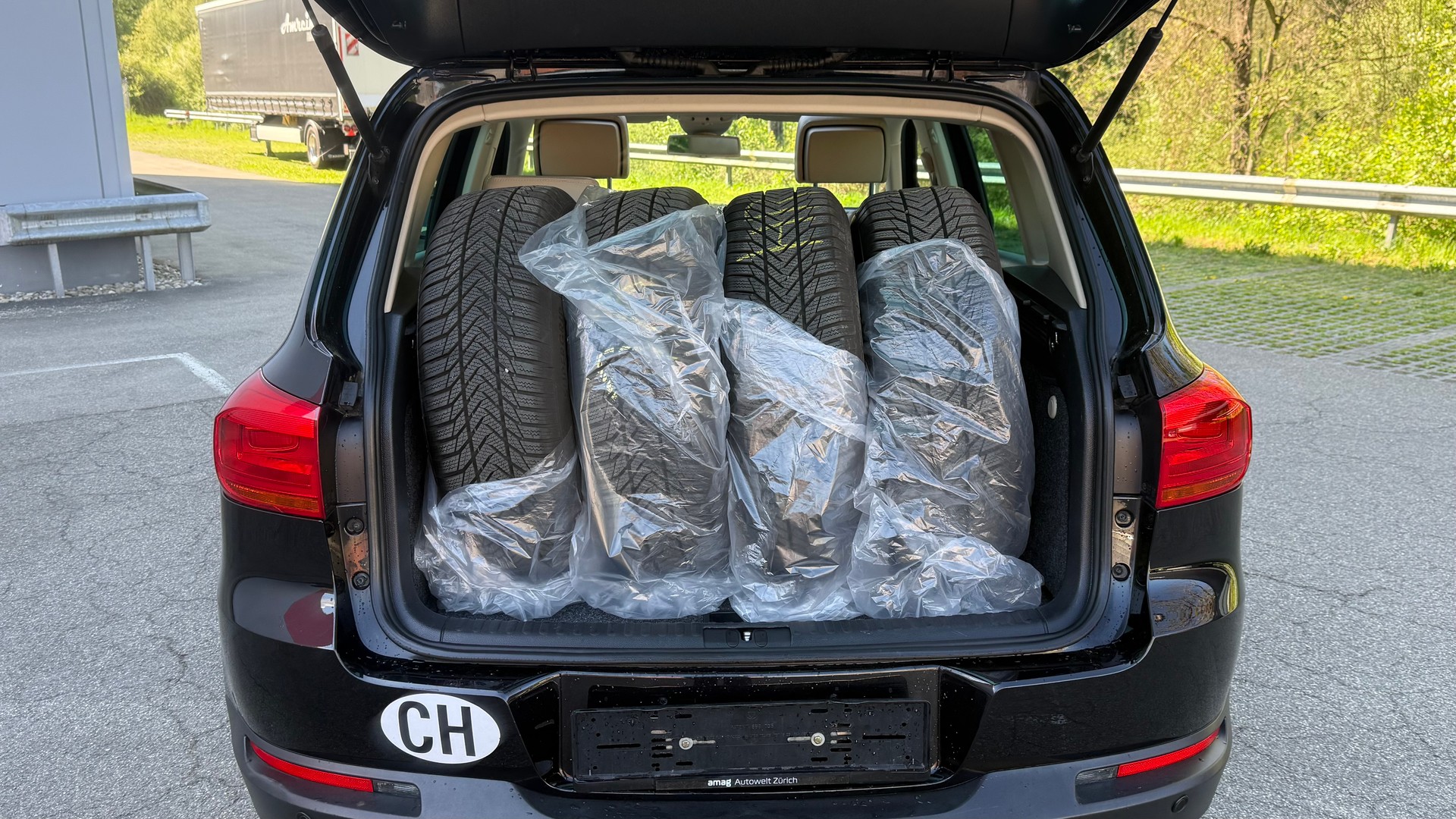 VW Tiguan 2.0 TSI Track&Style 4Motion-image-15