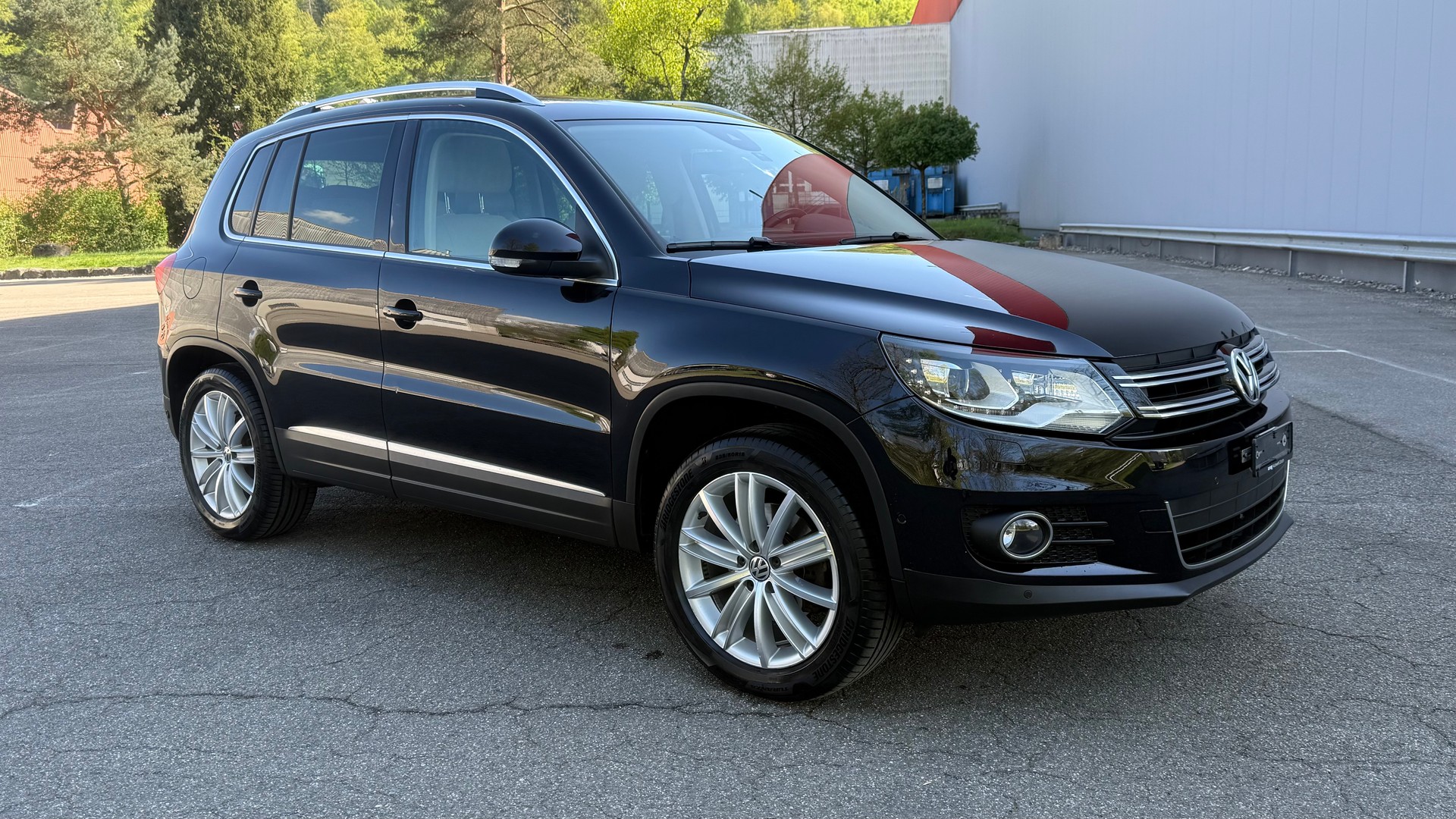 VW Tiguan 2.0 TSI Track&Style 4Motion-image-1