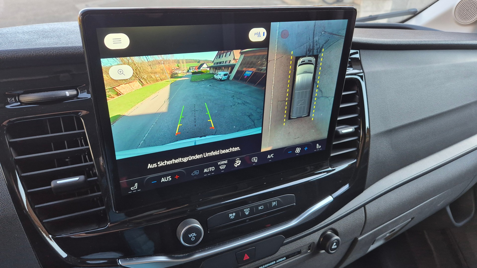 FORD E-Transit Van 350 L3 Trend RWD 68kWh-image-4