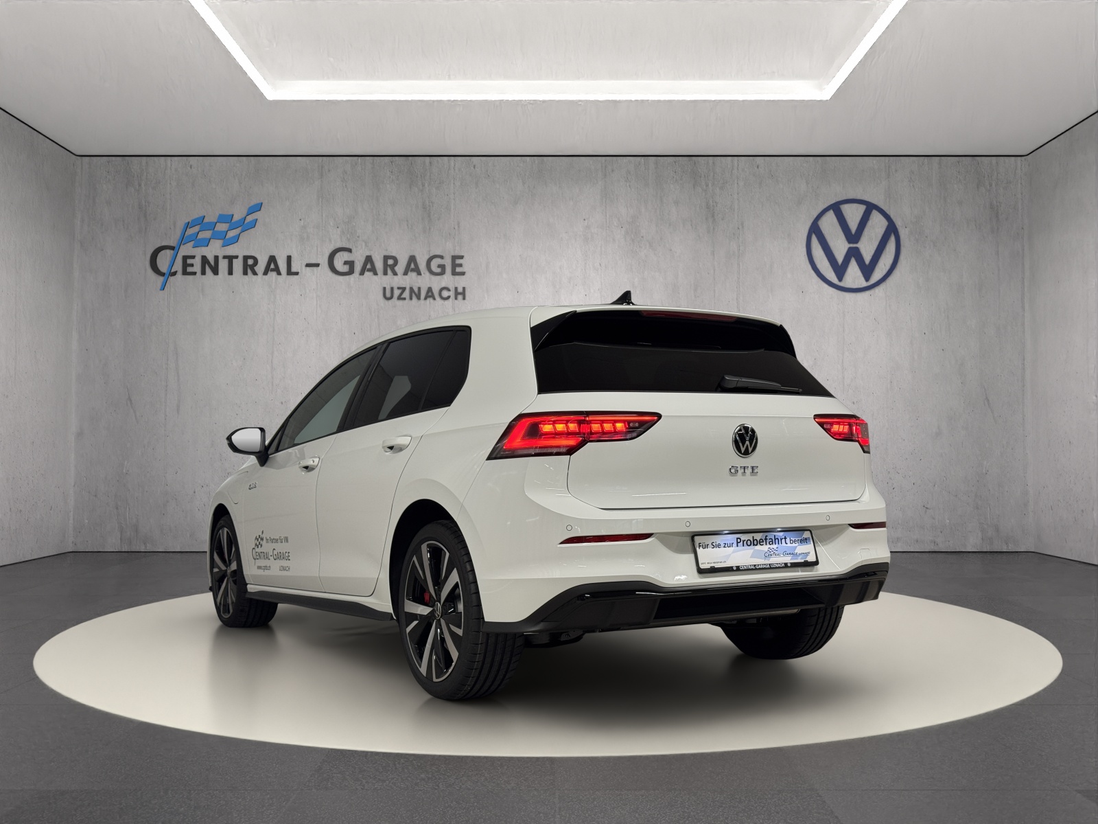 VW Golf 1.5 TSI PHEV GTE-showroom-element-2
