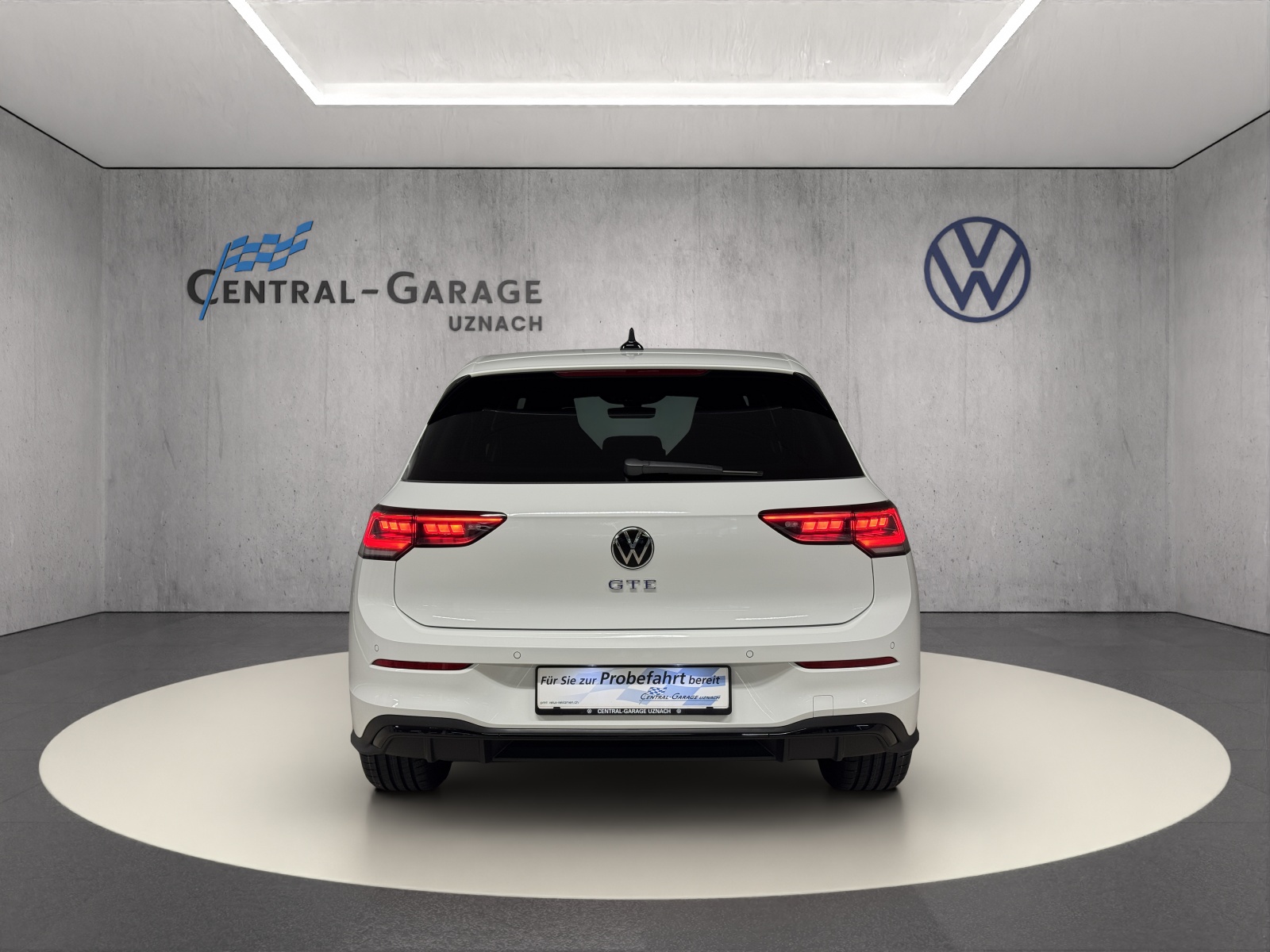 VW Golf 1.5 TSI PHEV GTE-showroom-element-3