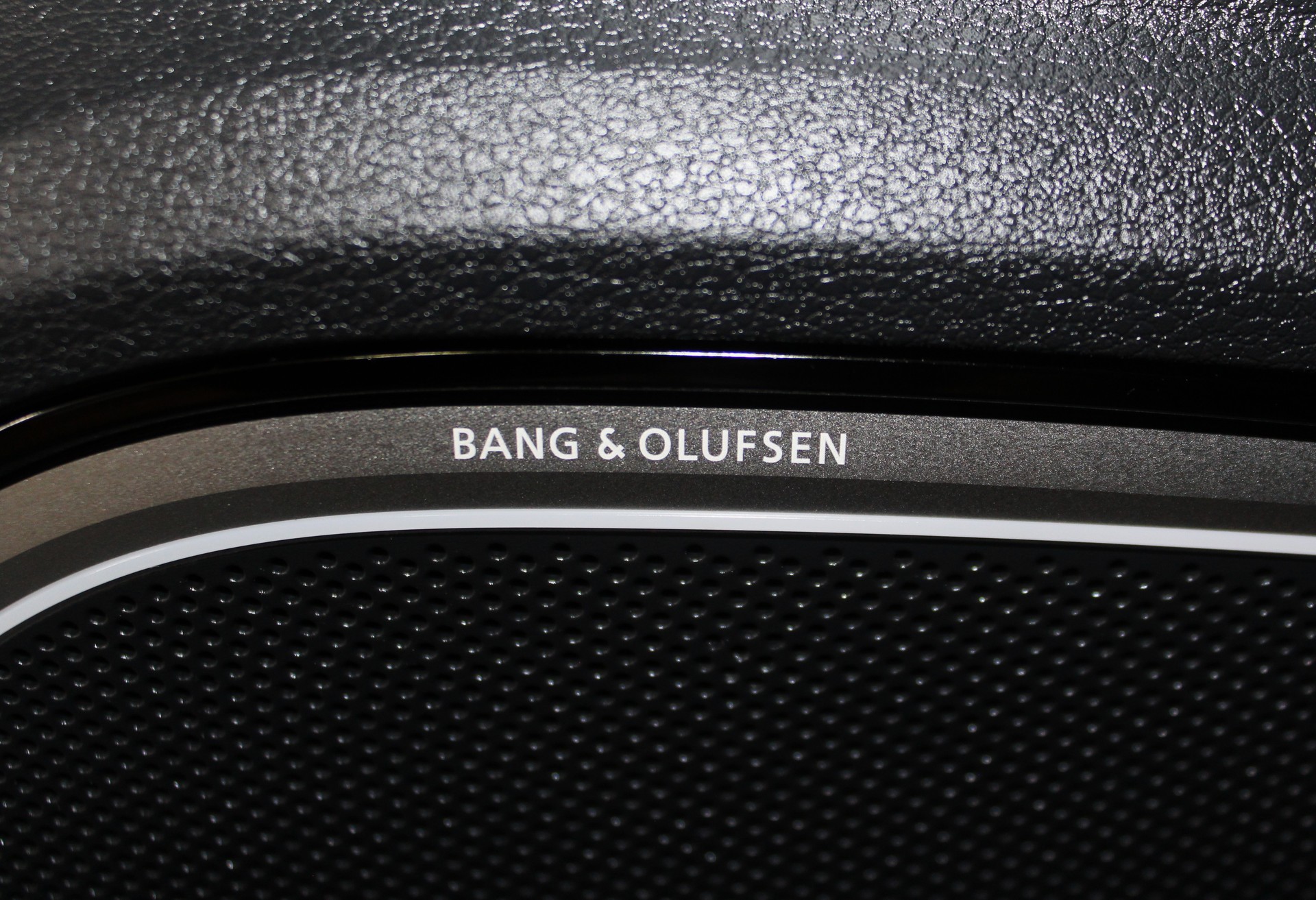 AUDI S3 Limousine 2.0 TFSI quattro S-tronic Optikpaket schwarz ohne OPF / CH-Fahrzeug-image-17