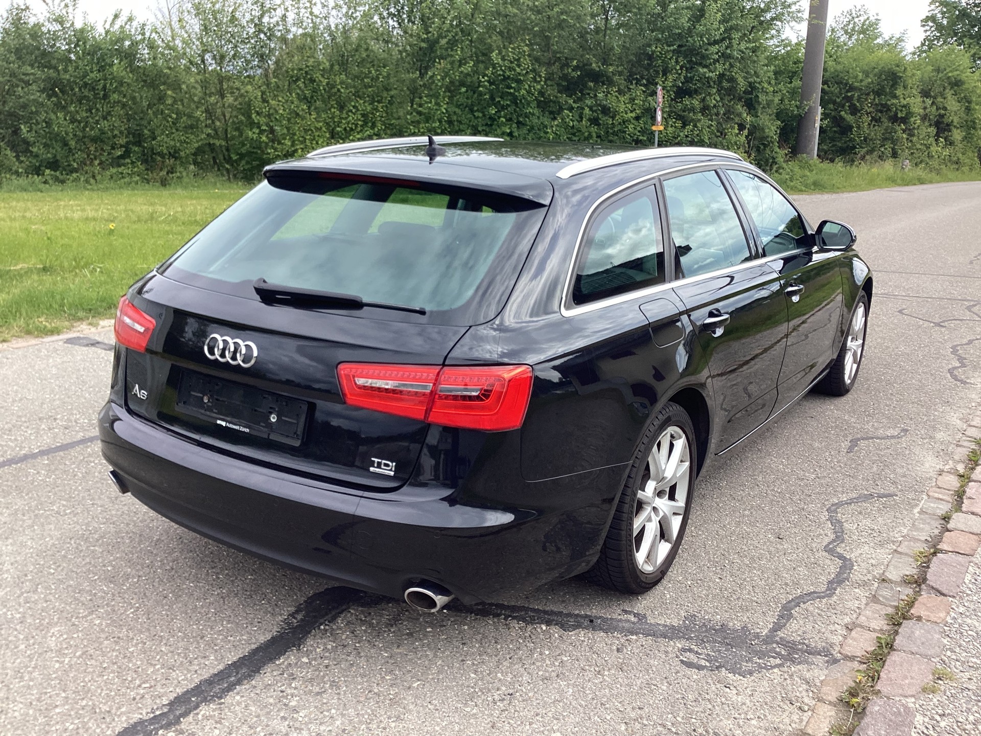 AUDI A6 Avant 3.0 TDI V6 quattro S-tronic-image-3
