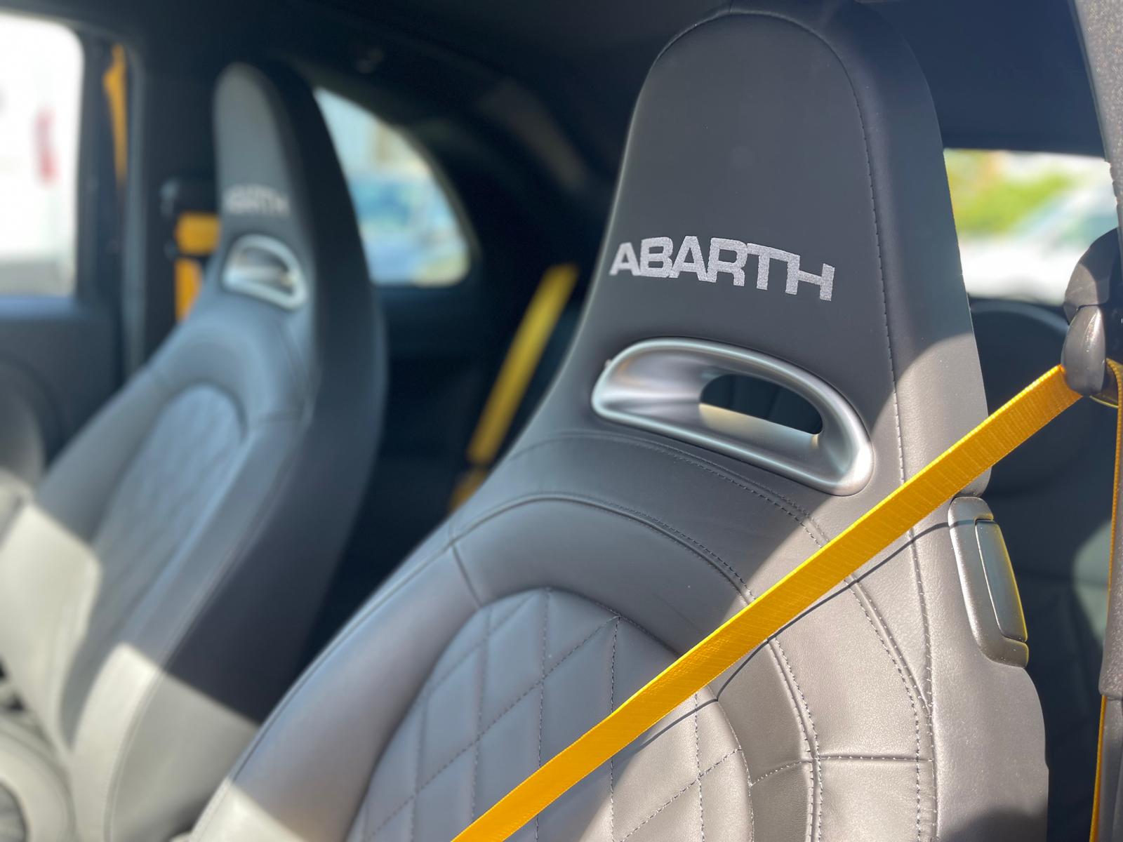FIAT 695 C Abarth 1.4 T-Jet 180 Turismo-image-21
