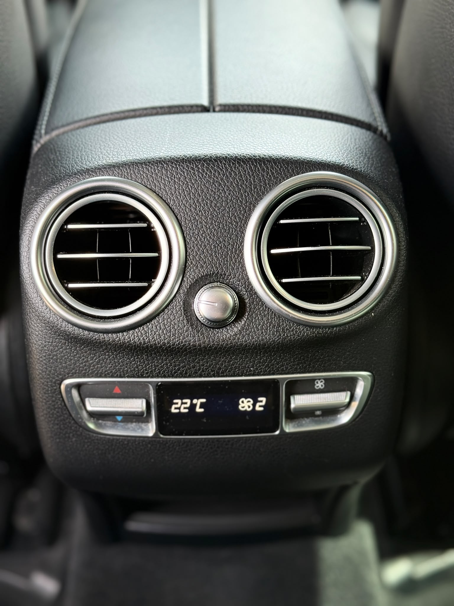 MERCEDES-BENZ GLC 43 AMG 4m-image-23