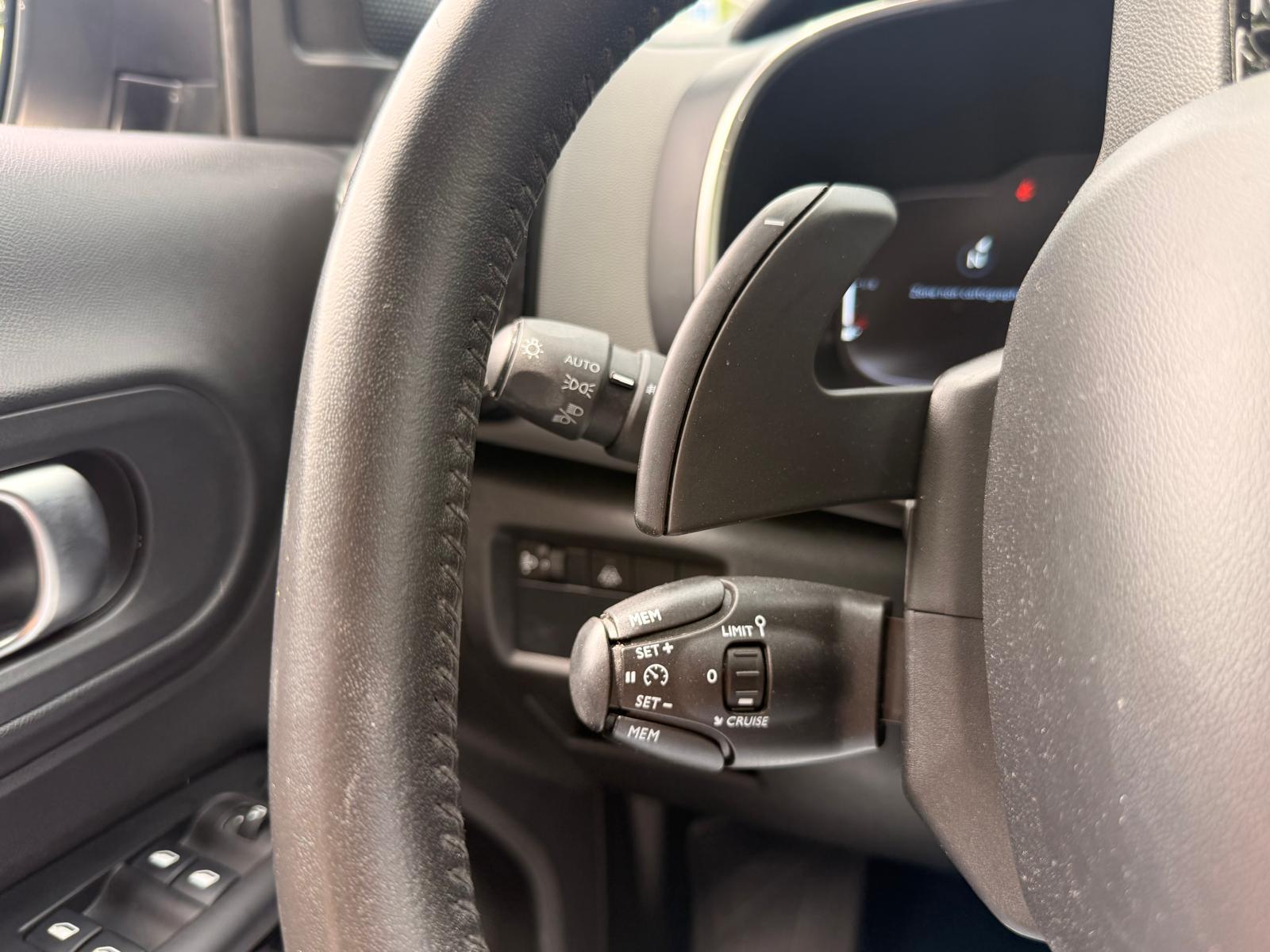 CITROEN C5 Aircross 1.5 BlueHD Shine EAT8-image-16