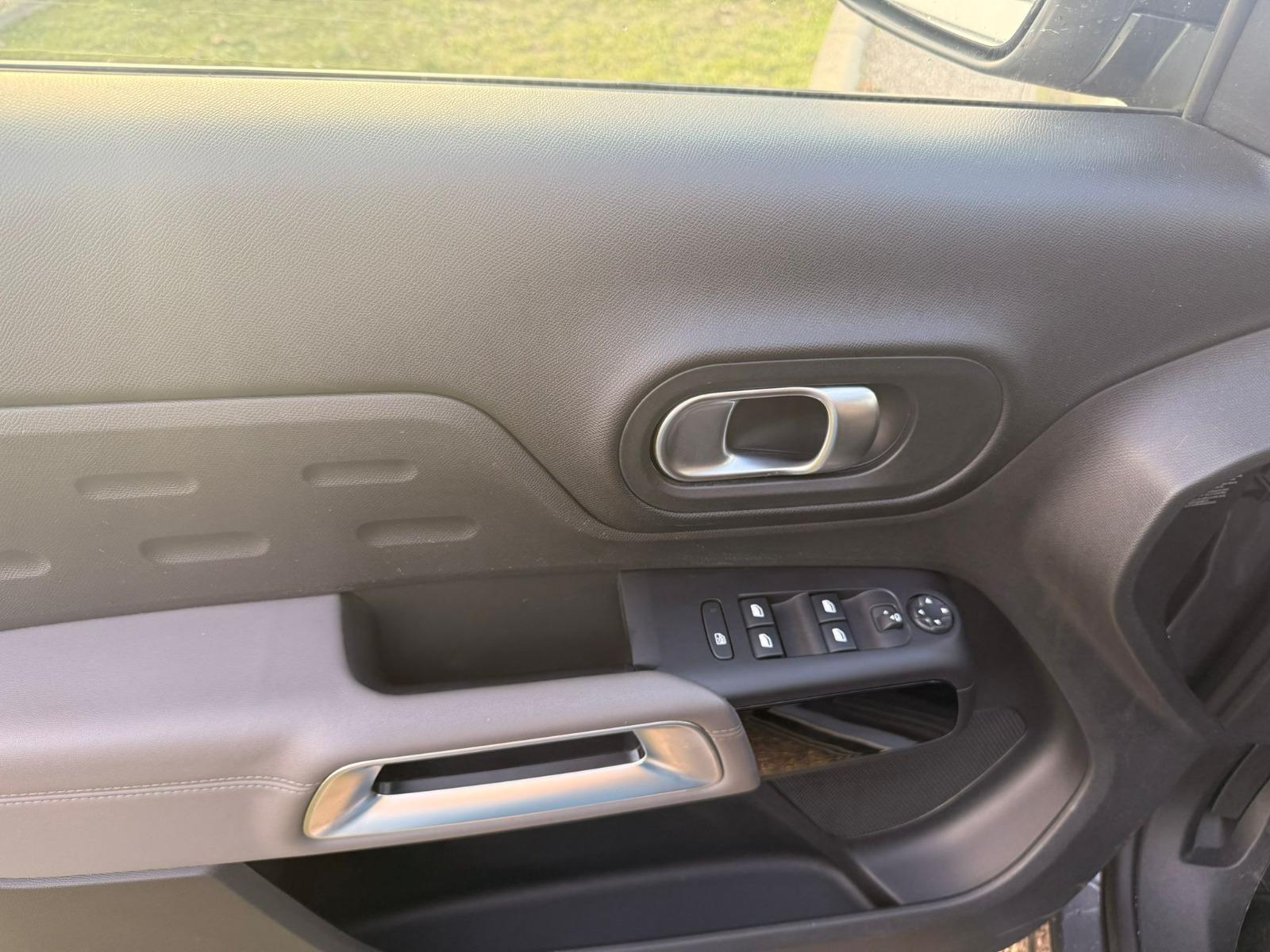 CITROEN C5 Aircross 1.5 BlueHD Shine EAT8-image-18