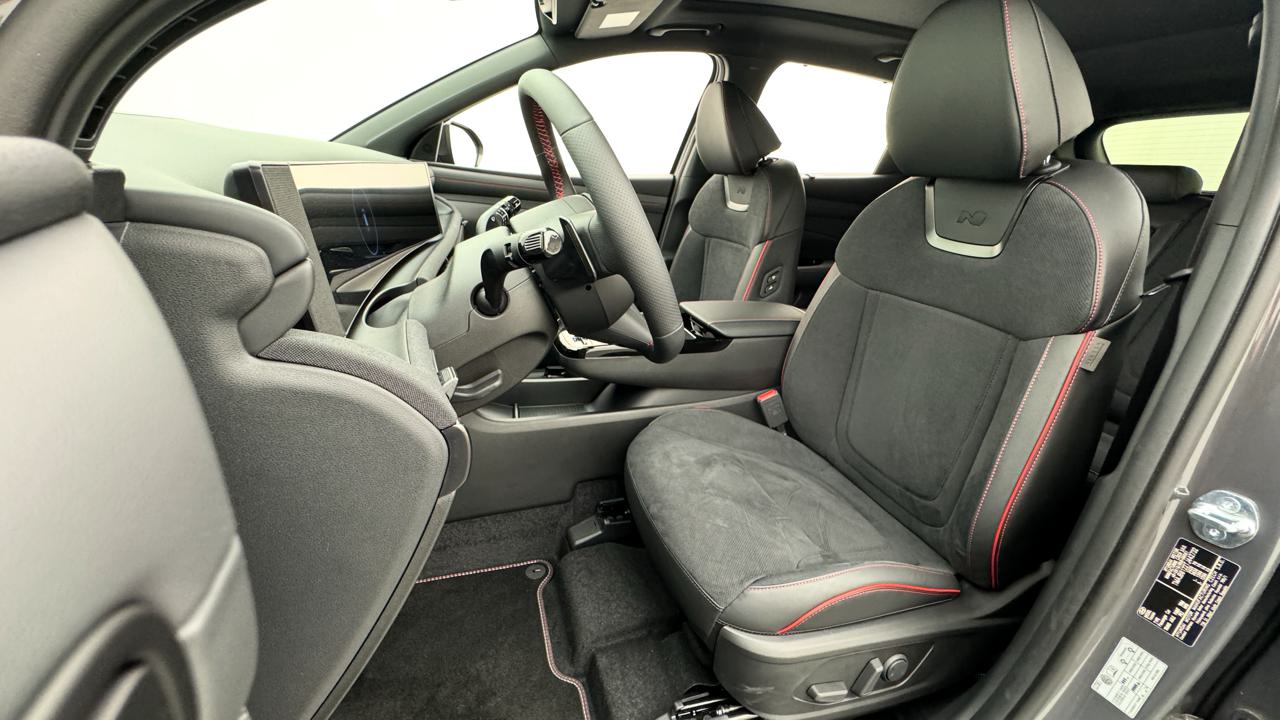 HYUNDAI Tucson 1.6 TGDI PHEV N-Line 4WD-image-4