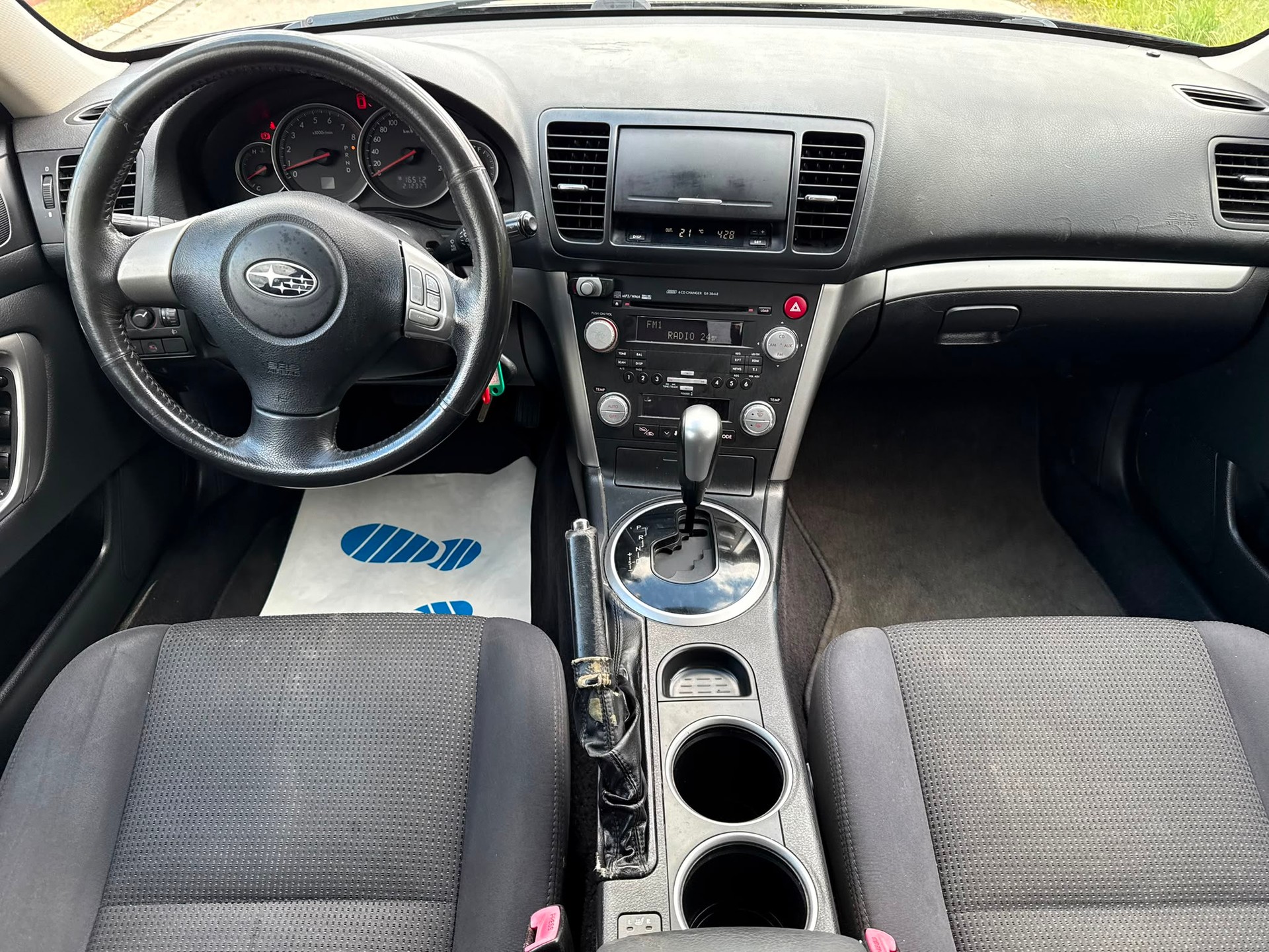 SUBARU Legacy 2.0R AWD Swiss-image-12