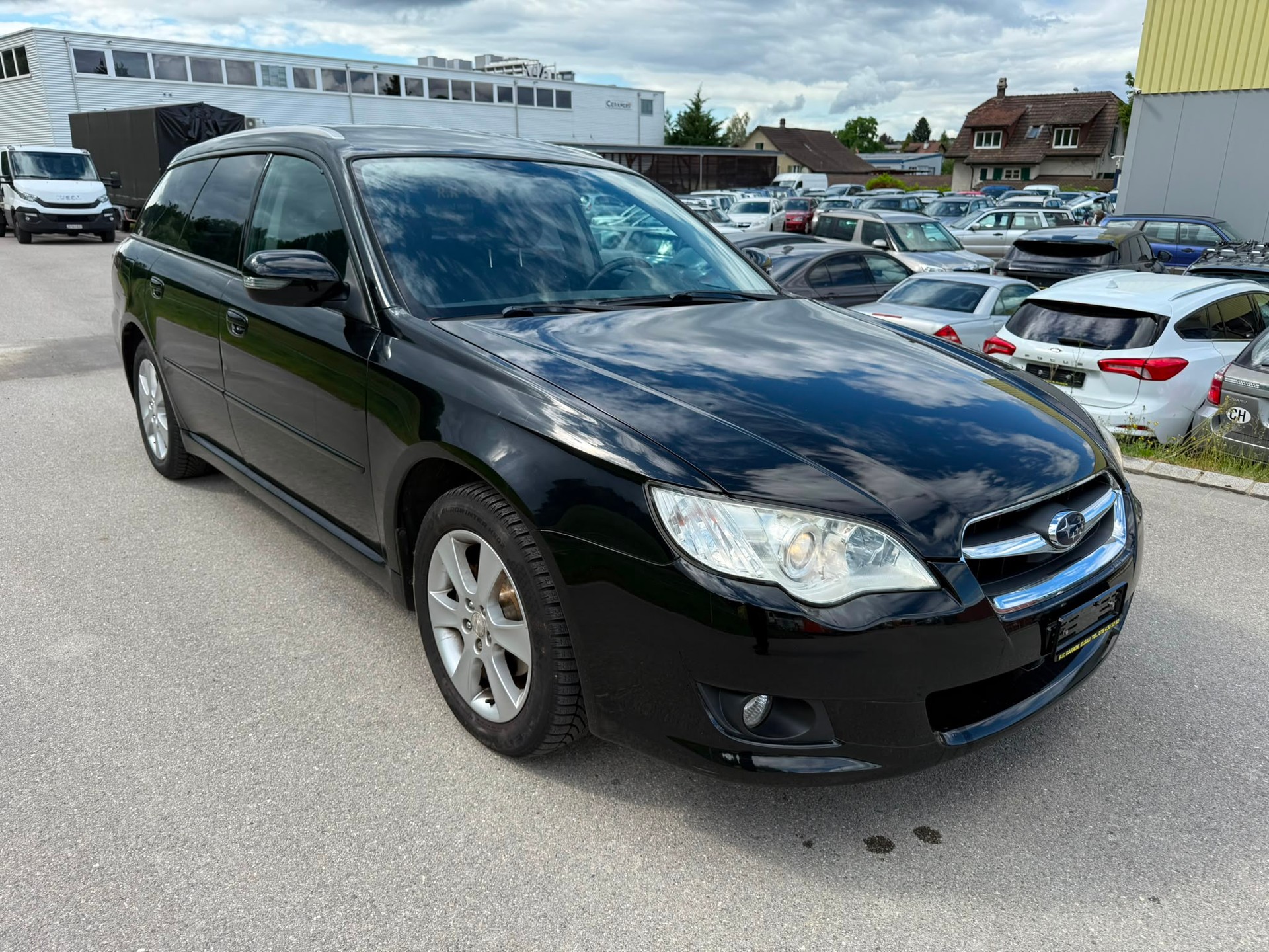 SUBARU Legacy 2.0R AWD Swiss-image-3