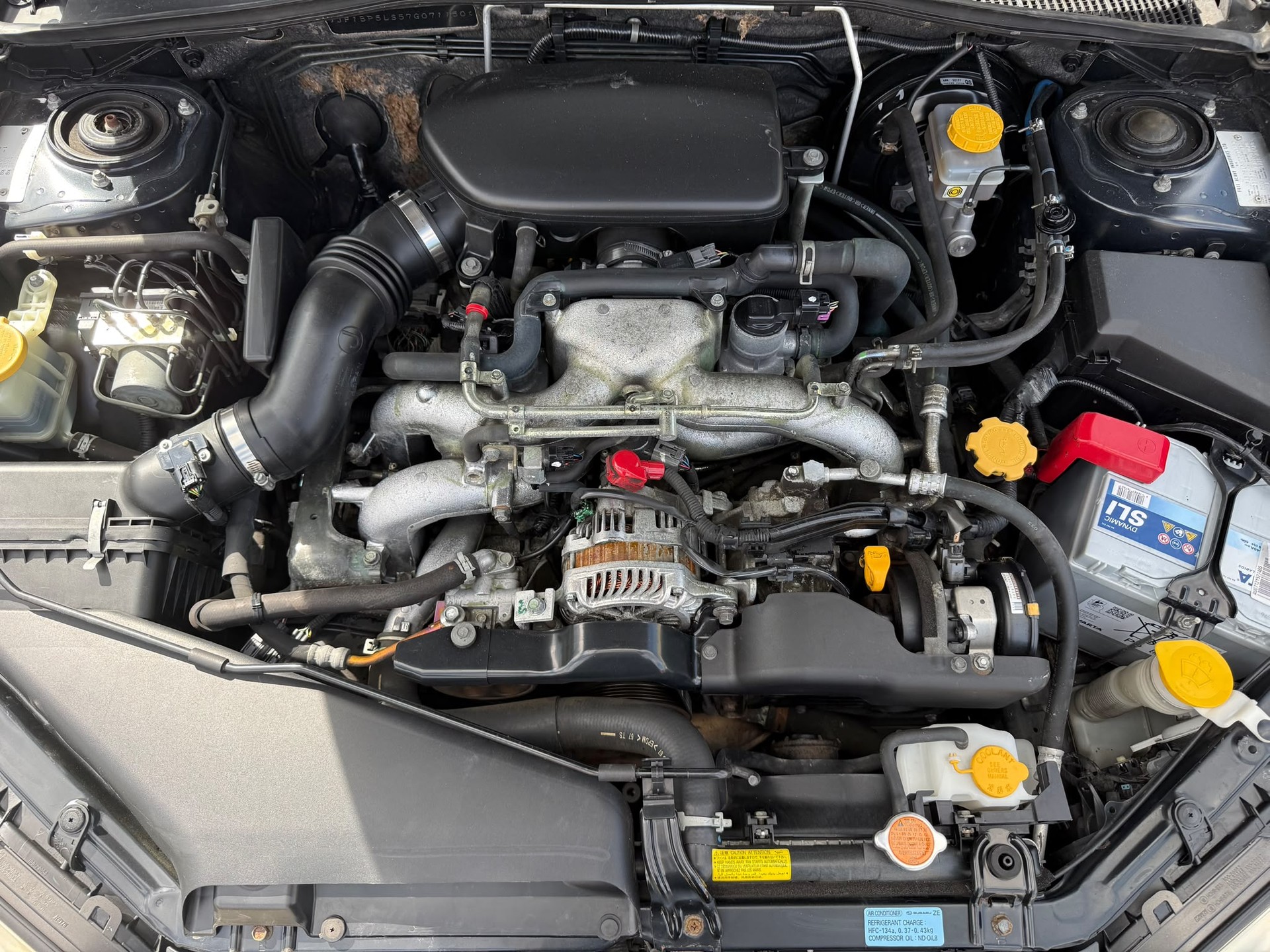 SUBARU Legacy 2.0R AWD Swiss-image-7