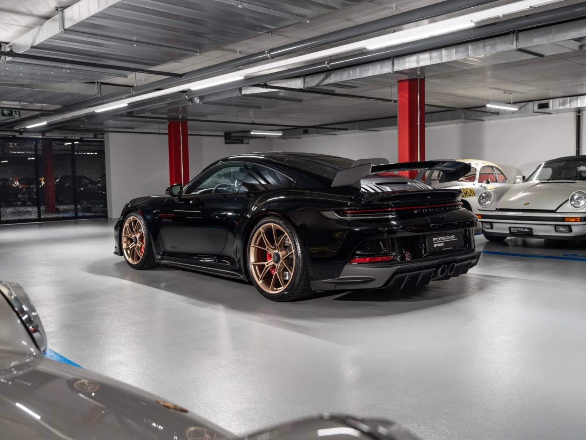 PORSCHE 911 GT3 (MY21)-showroom-element-2