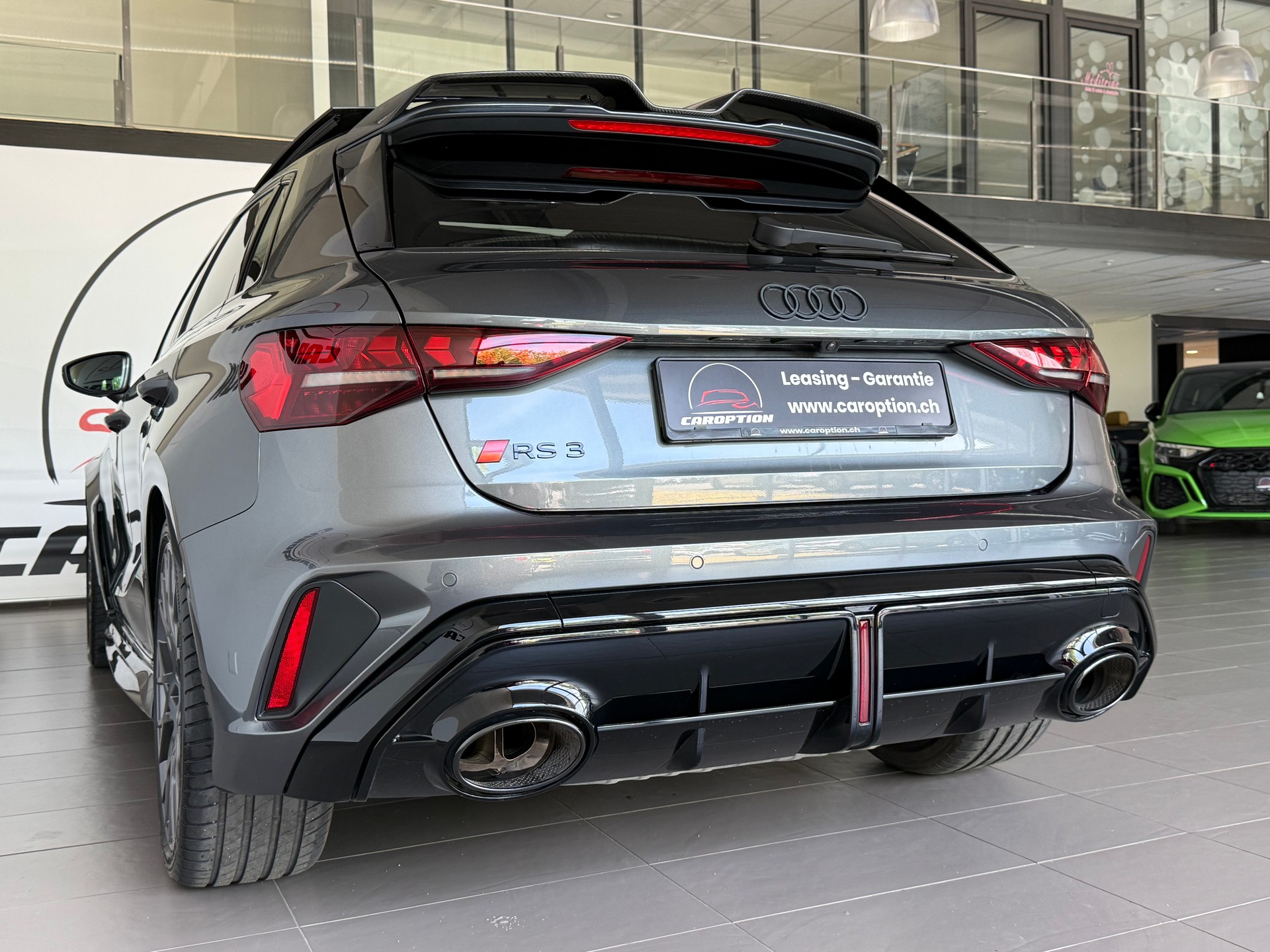 AUDI RS3 Sportback 2.5 TSI quattro S-tronic-image-7