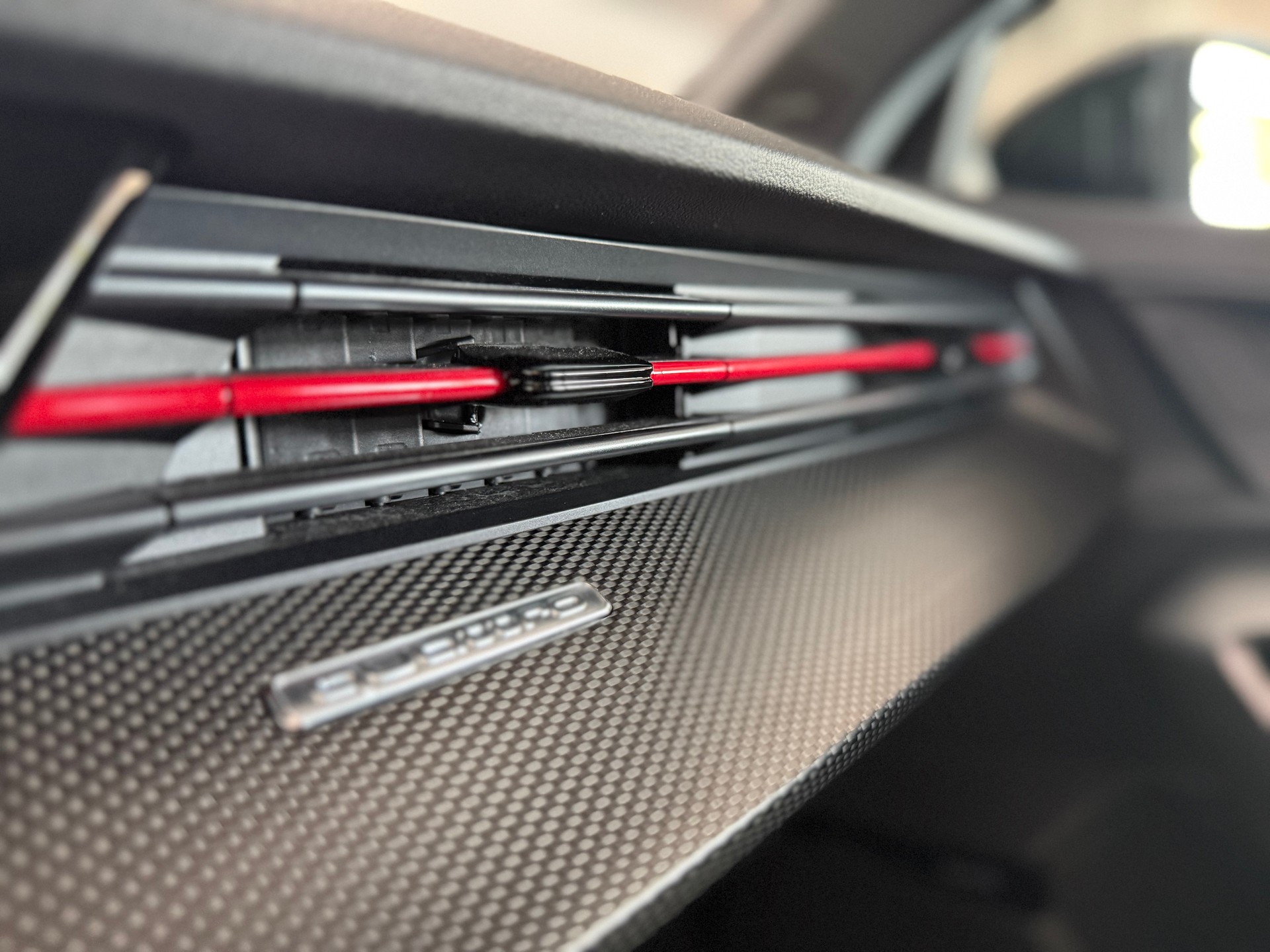 AUDI RS3 Sportback 2.5 TSI quattro S-tronic-image-13