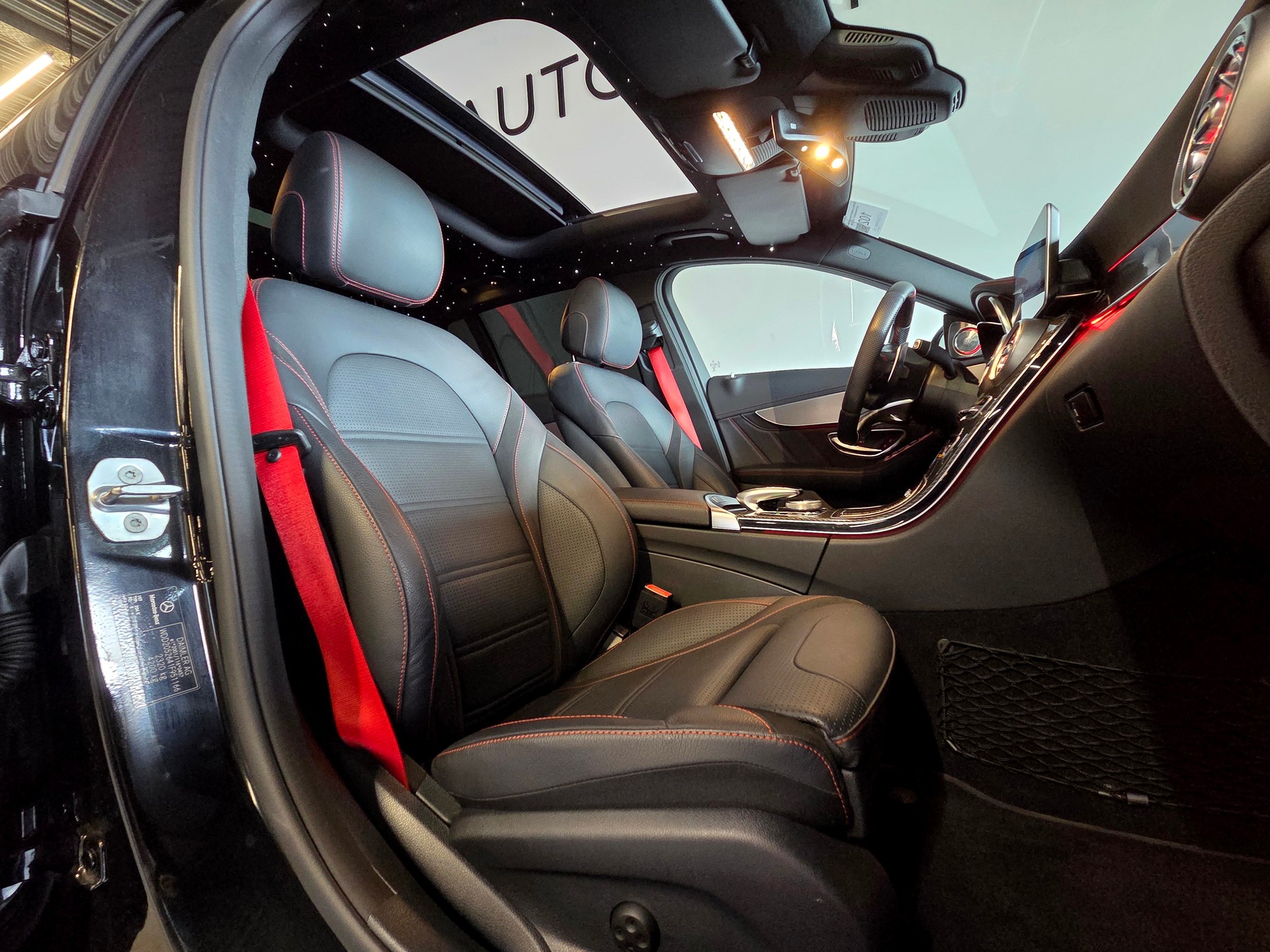 MERCEDES-BENZ C 43 AMG 4matic Kombi-image-4