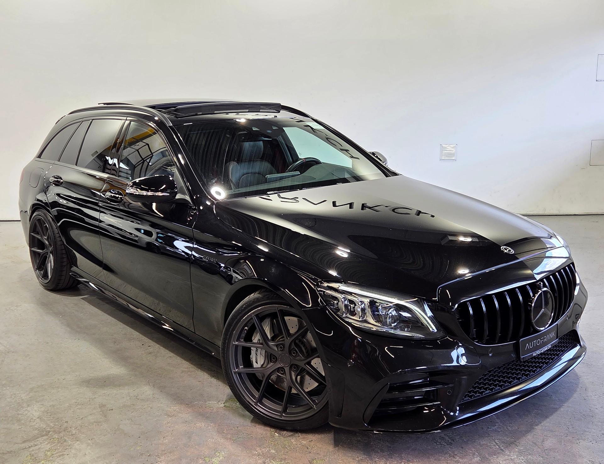 MERCEDES-BENZ C 43 AMG 4matic Kombi-image-21