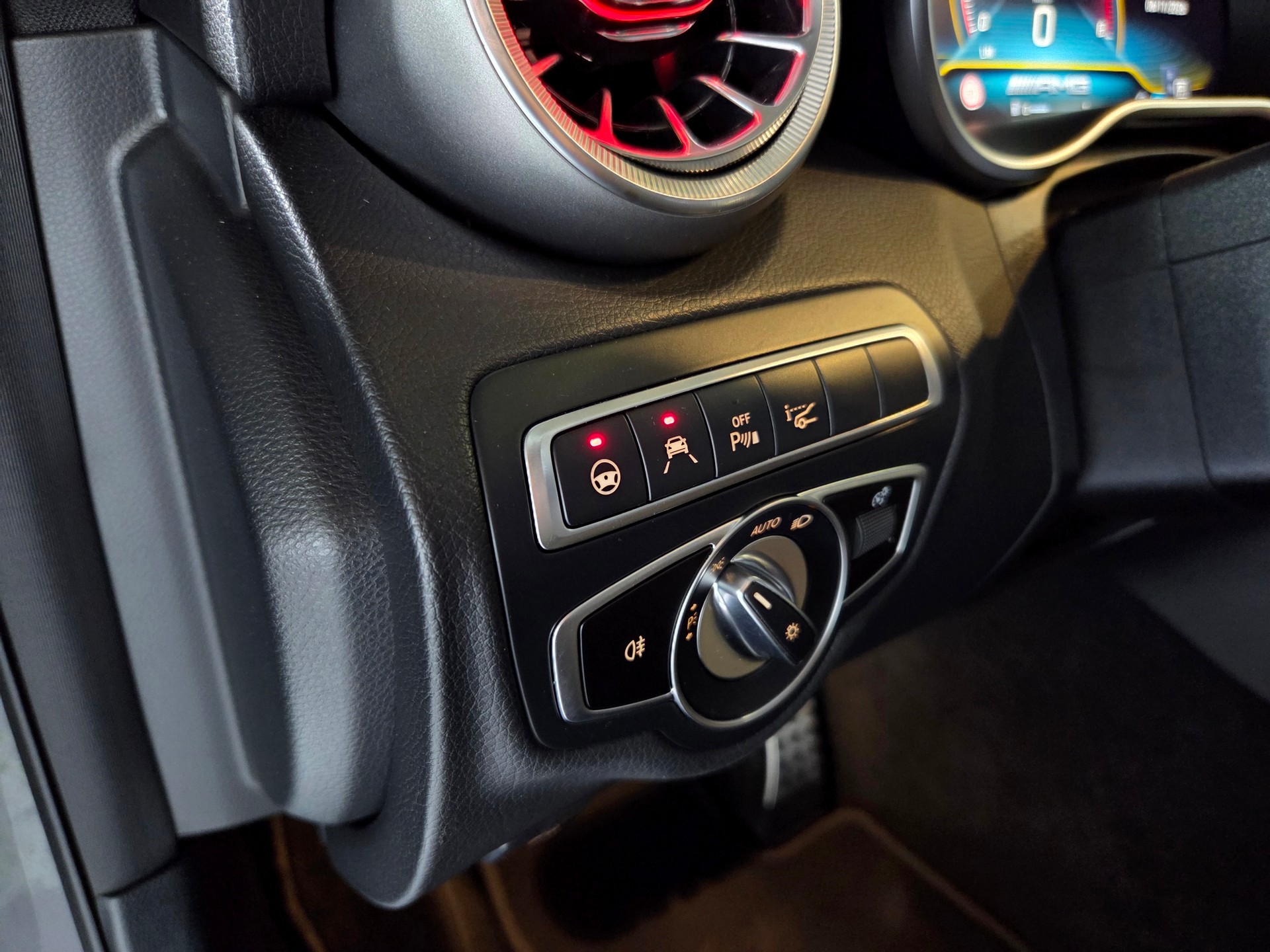 MERCEDES-BENZ C 43 AMG 4matic Kombi-image-13