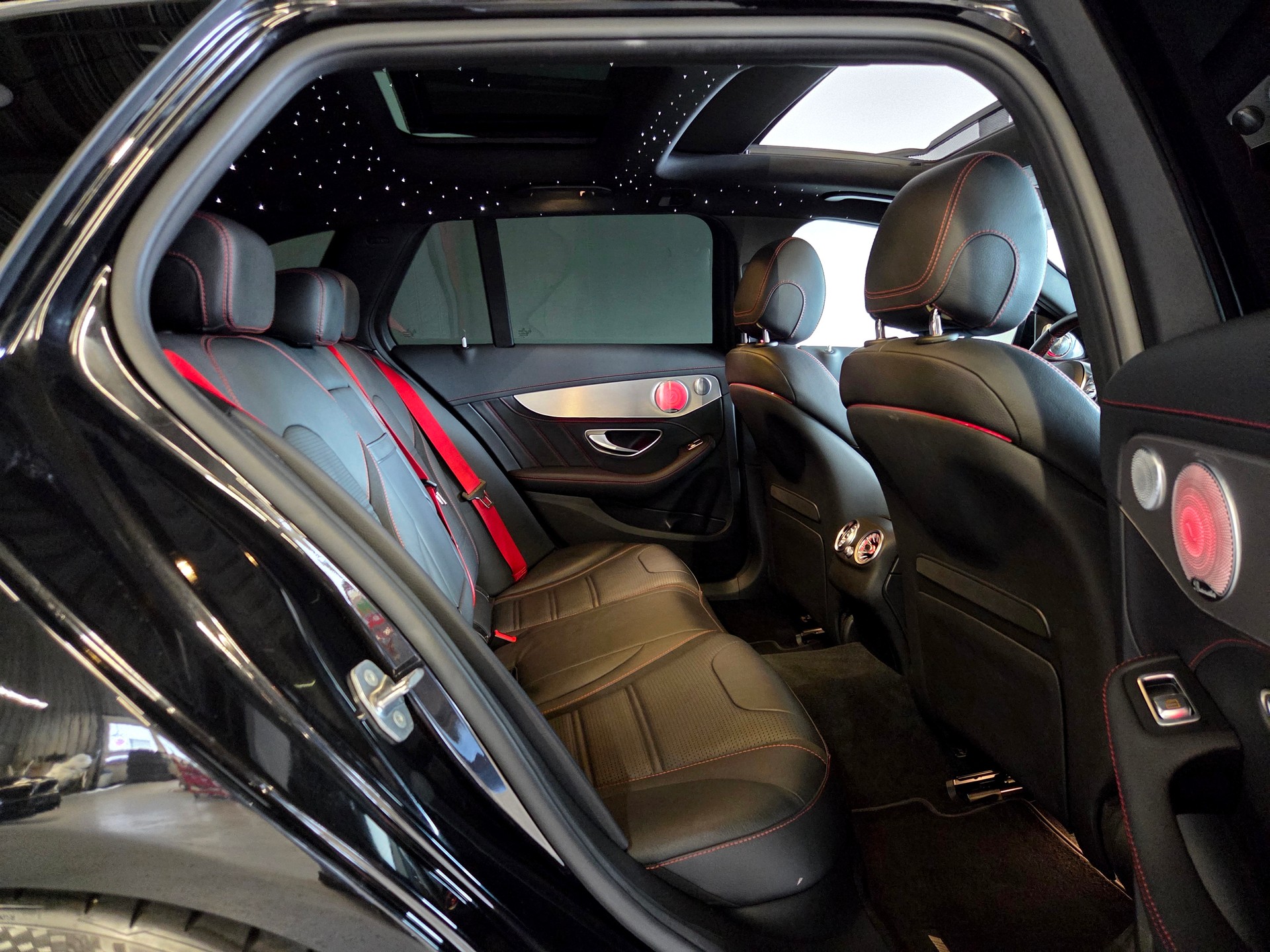 MERCEDES-BENZ C 43 AMG 4matic Kombi-image-23