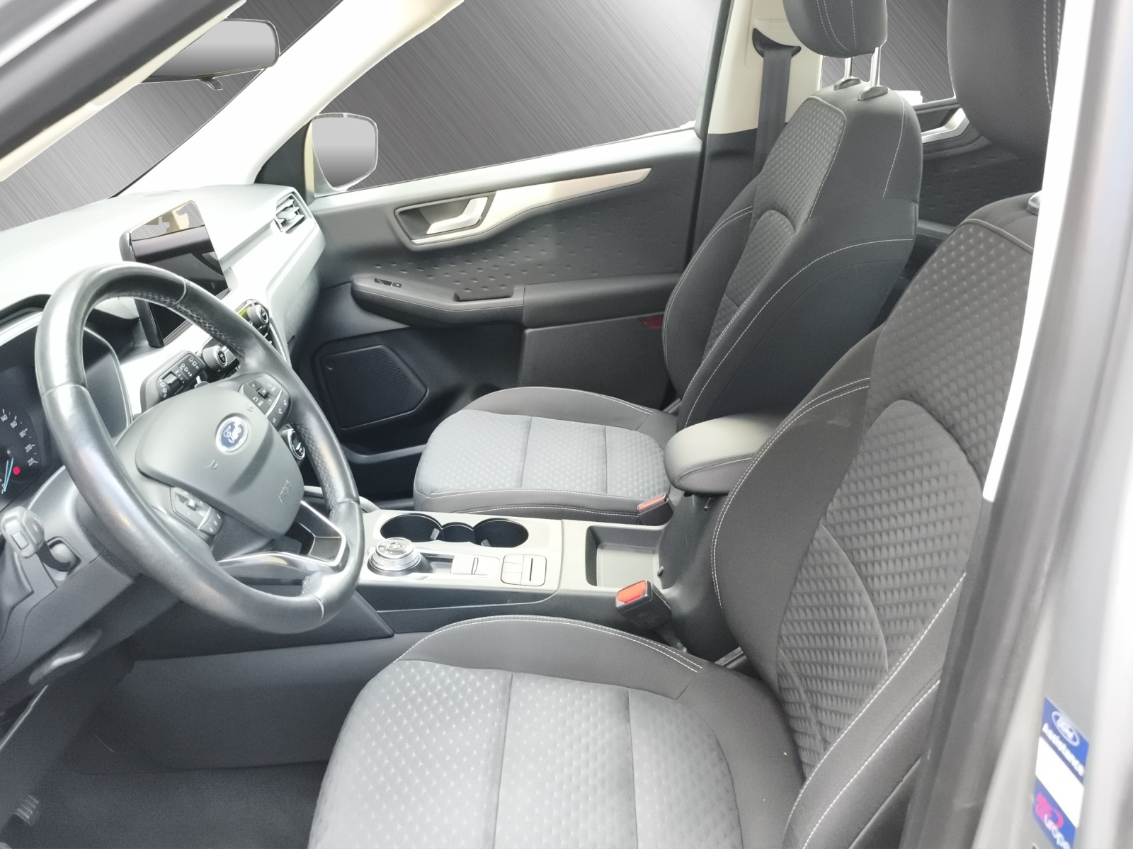FORD Kuga 2.0 EcoBlue Cool & Connect AWD-image-8