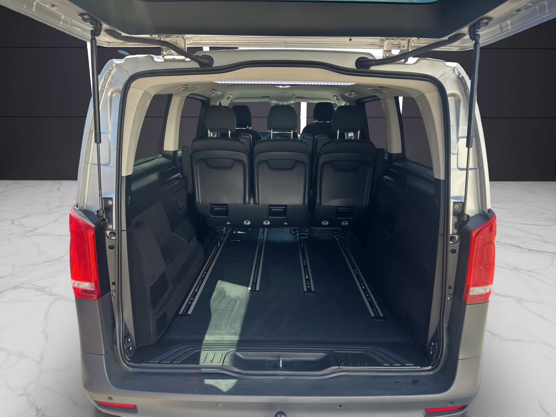 MERCEDES-BENZ Vito 119 CDI Lang Pro Tourer 4Matic9G-Tronic-image-10