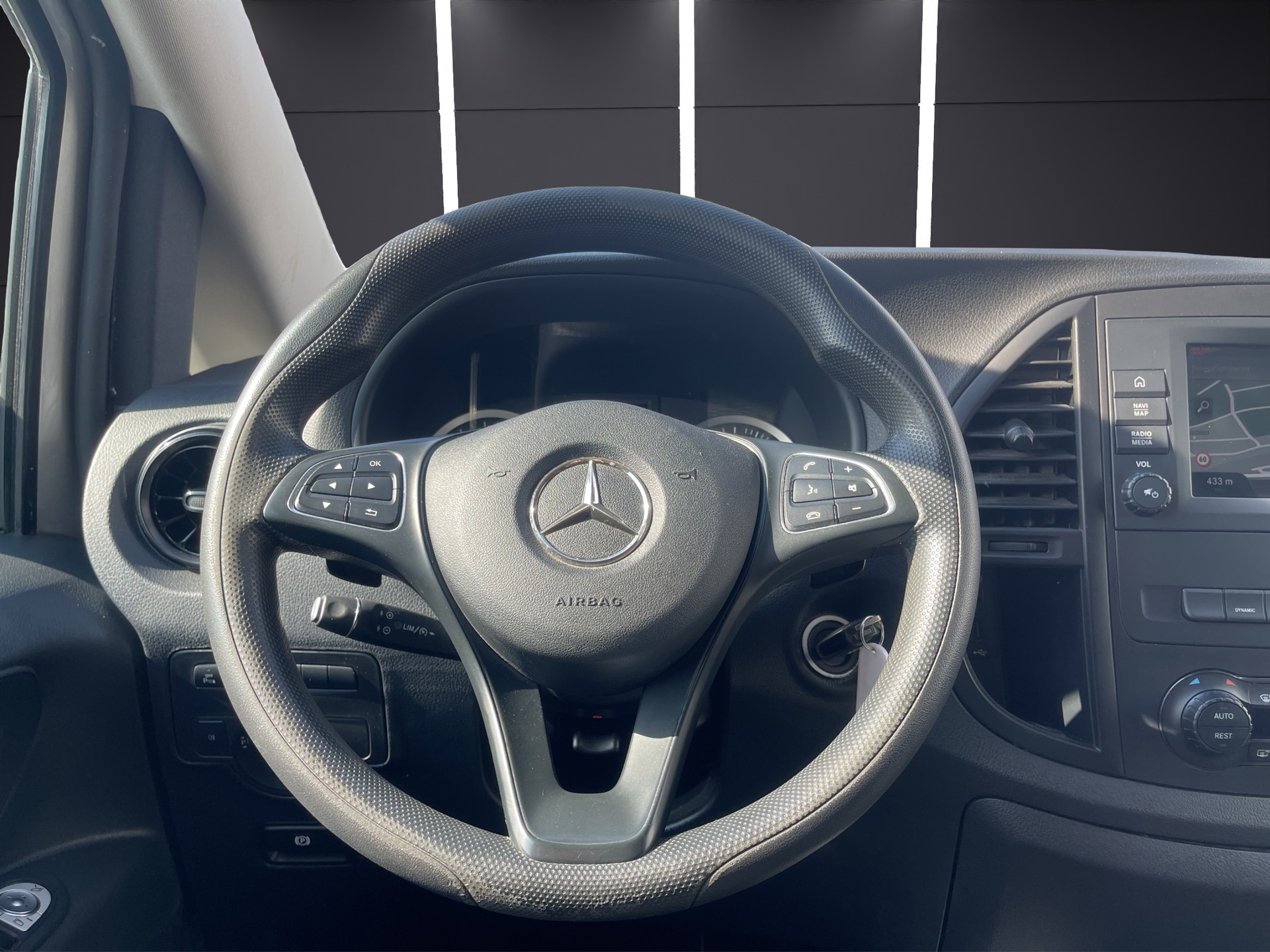 MERCEDES-BENZ Vito 119 CDI Lang Pro Tourer 4Matic9G-Tronic-image-56
