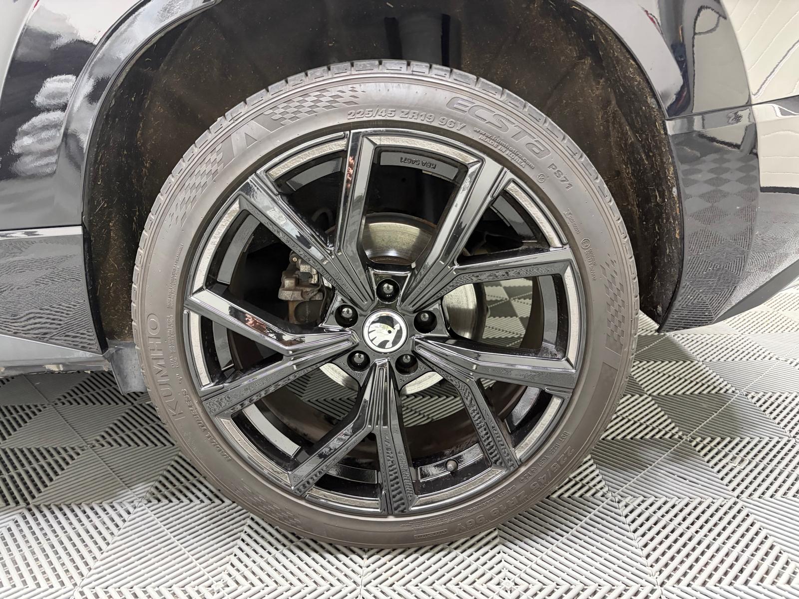 SKODA Karoq 2.0 TSI SportLine 4x4 DSG-image-26