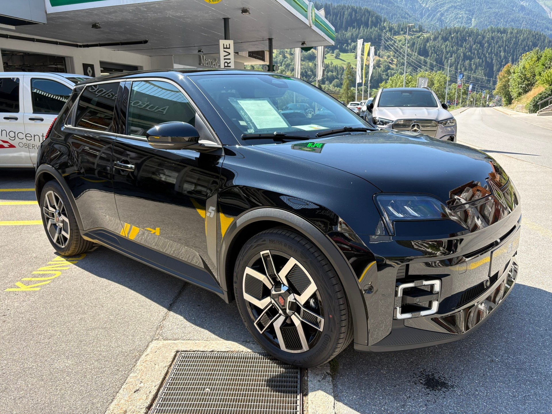RENAULT R5 E-Tech CR 52kWh Techno-showroom-element-2