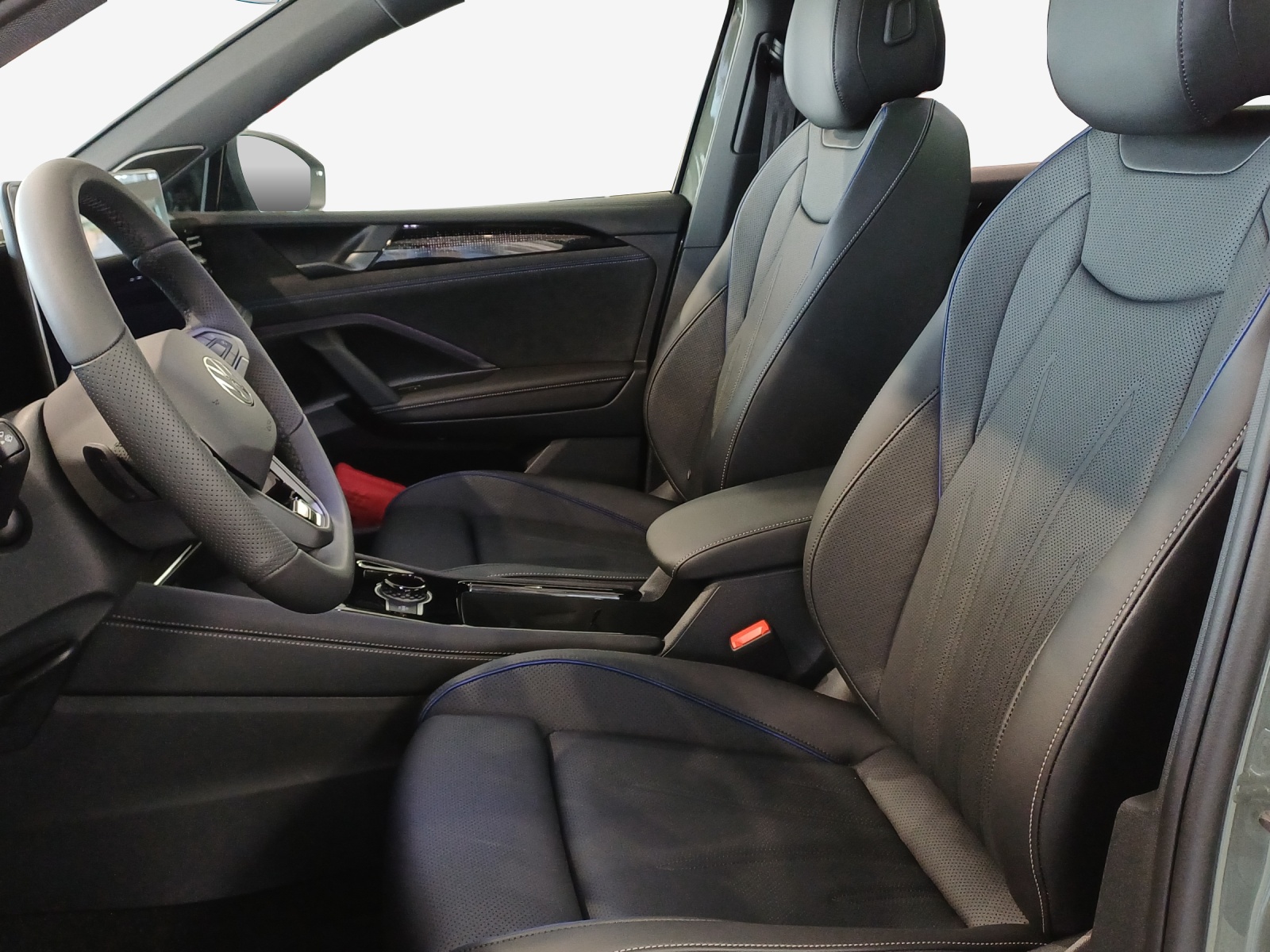 VW Tiguan 2.0 TSI DSG R-Line United 4Motion-image-7