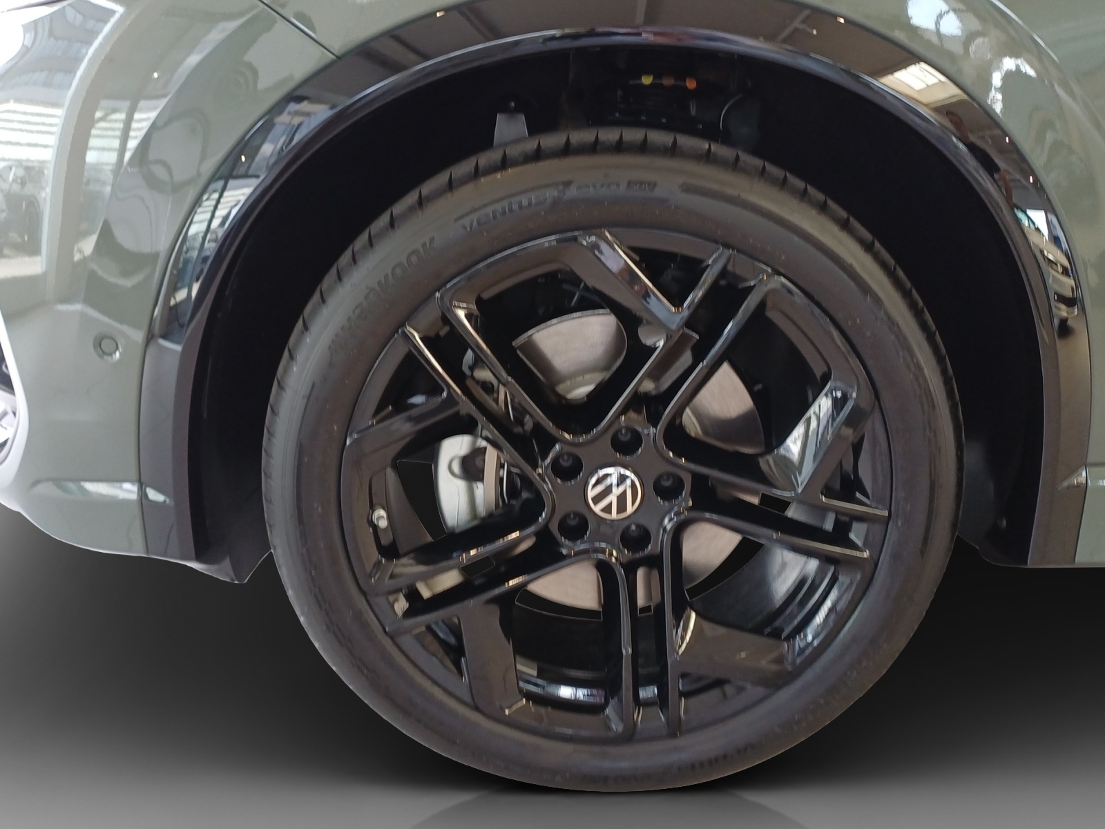VW Tiguan 2.0 TSI DSG R-Line United 4Motion-image-15