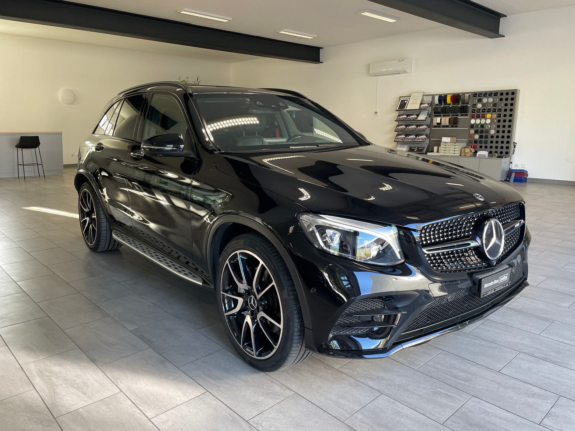 MERCEDES-BENZ GLC 43 AMG 4Matic 9G-Tronic-showroom-element-2